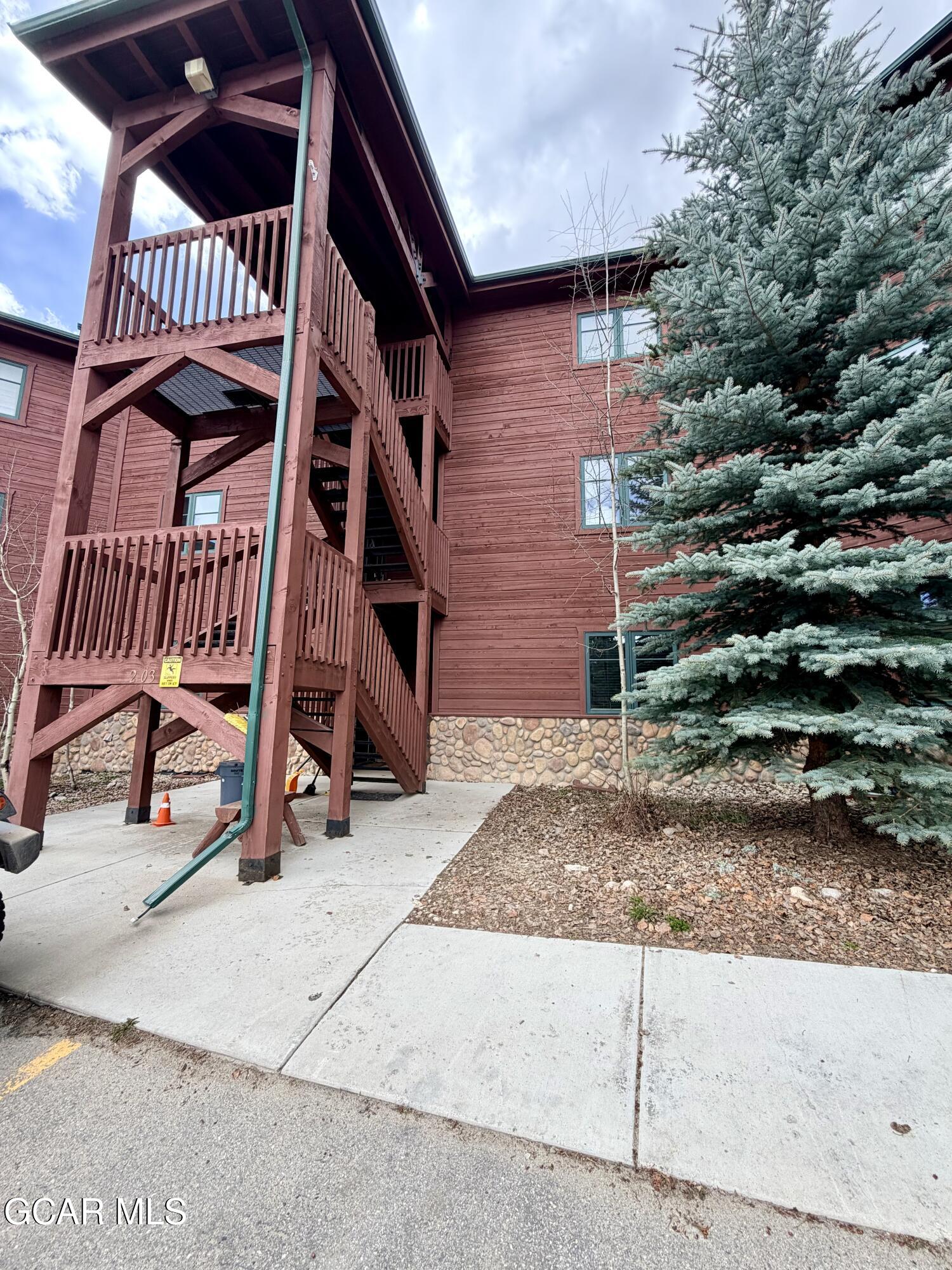 203 Bella Vista Grand Lake CO 80447