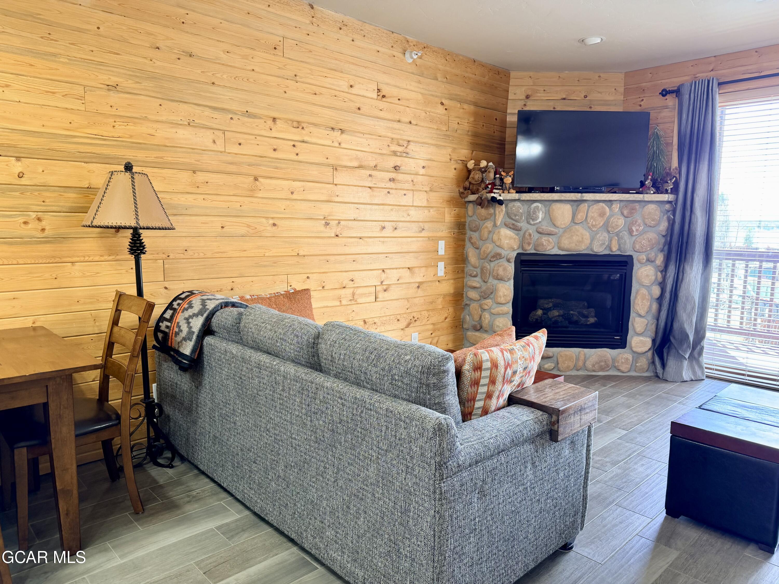 203 Bella Vista Grand Lake CO 80447