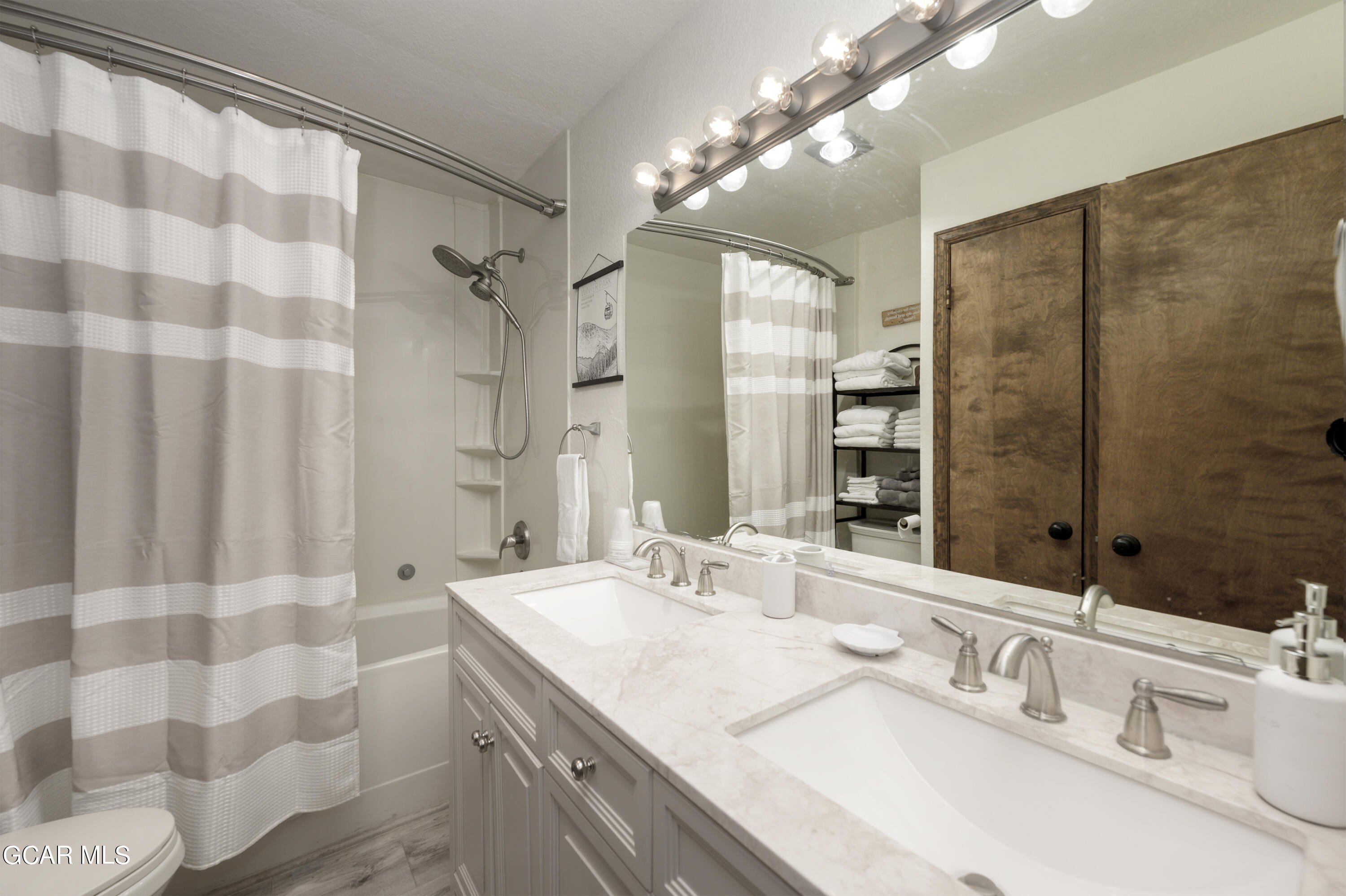 62927 Us Highway 40 (door 547 & 549) Granby CO 80446