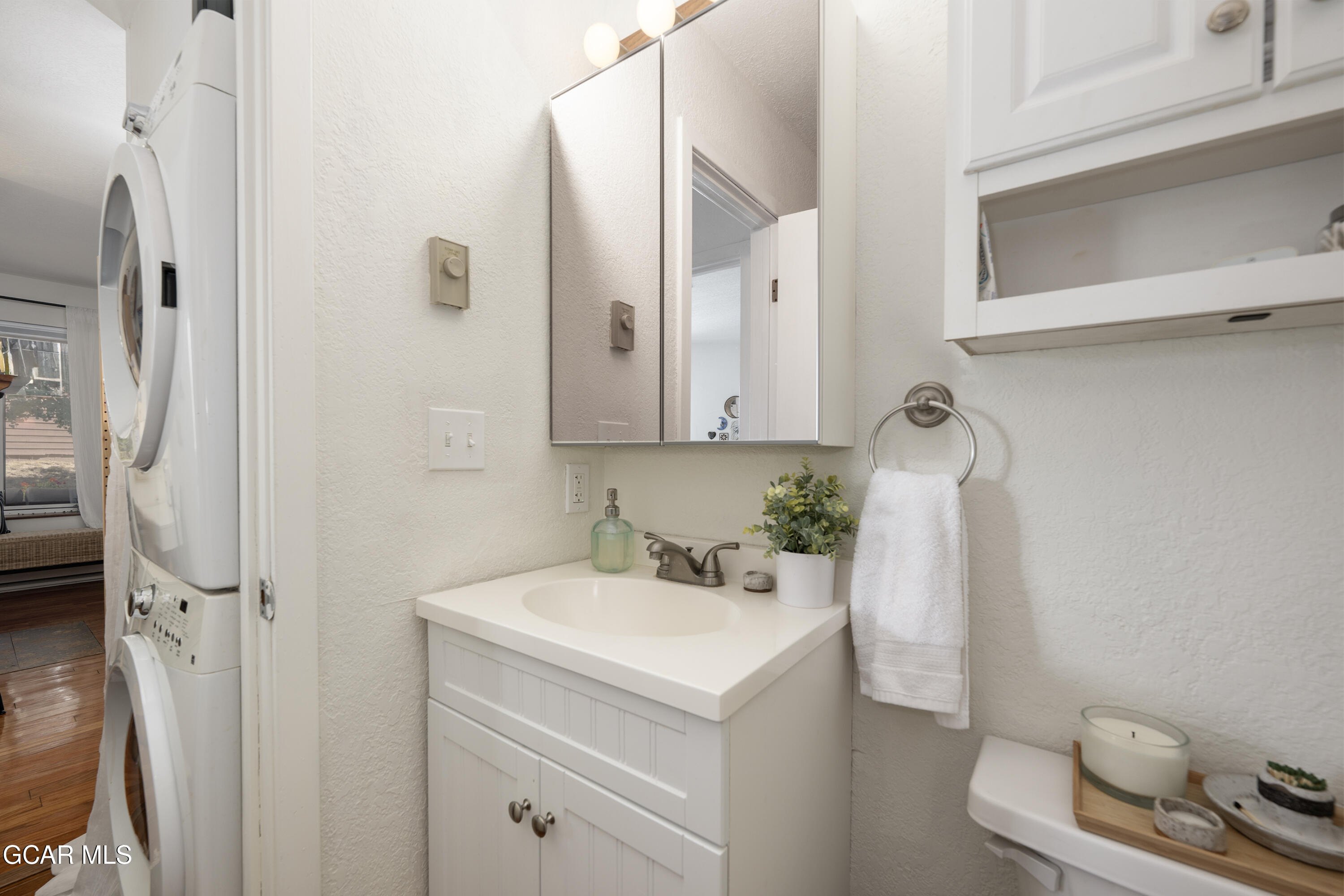 105 GCR 4421 Grand Lake CO 80447