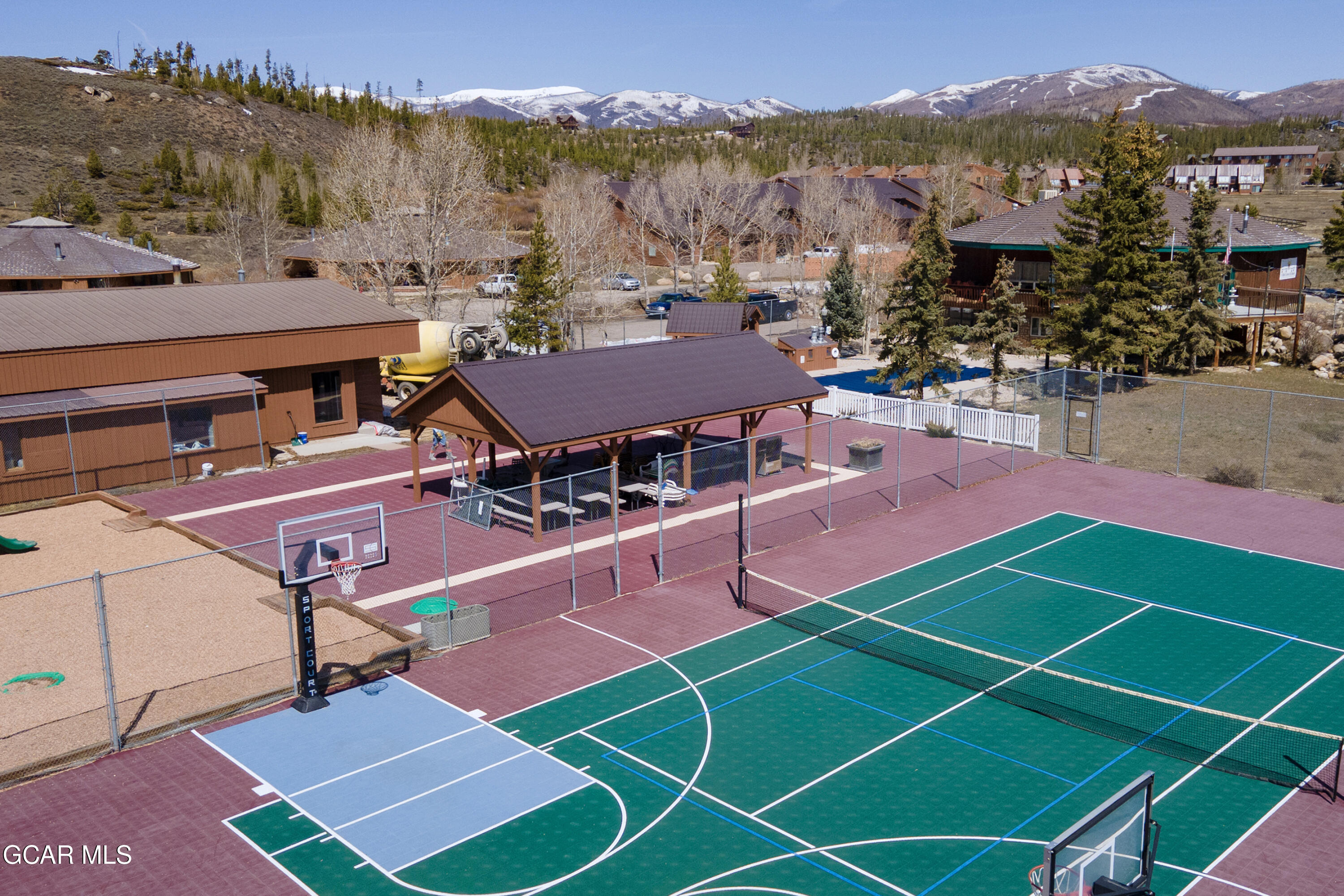 105 GCR 4421 Grand Lake CO 80447