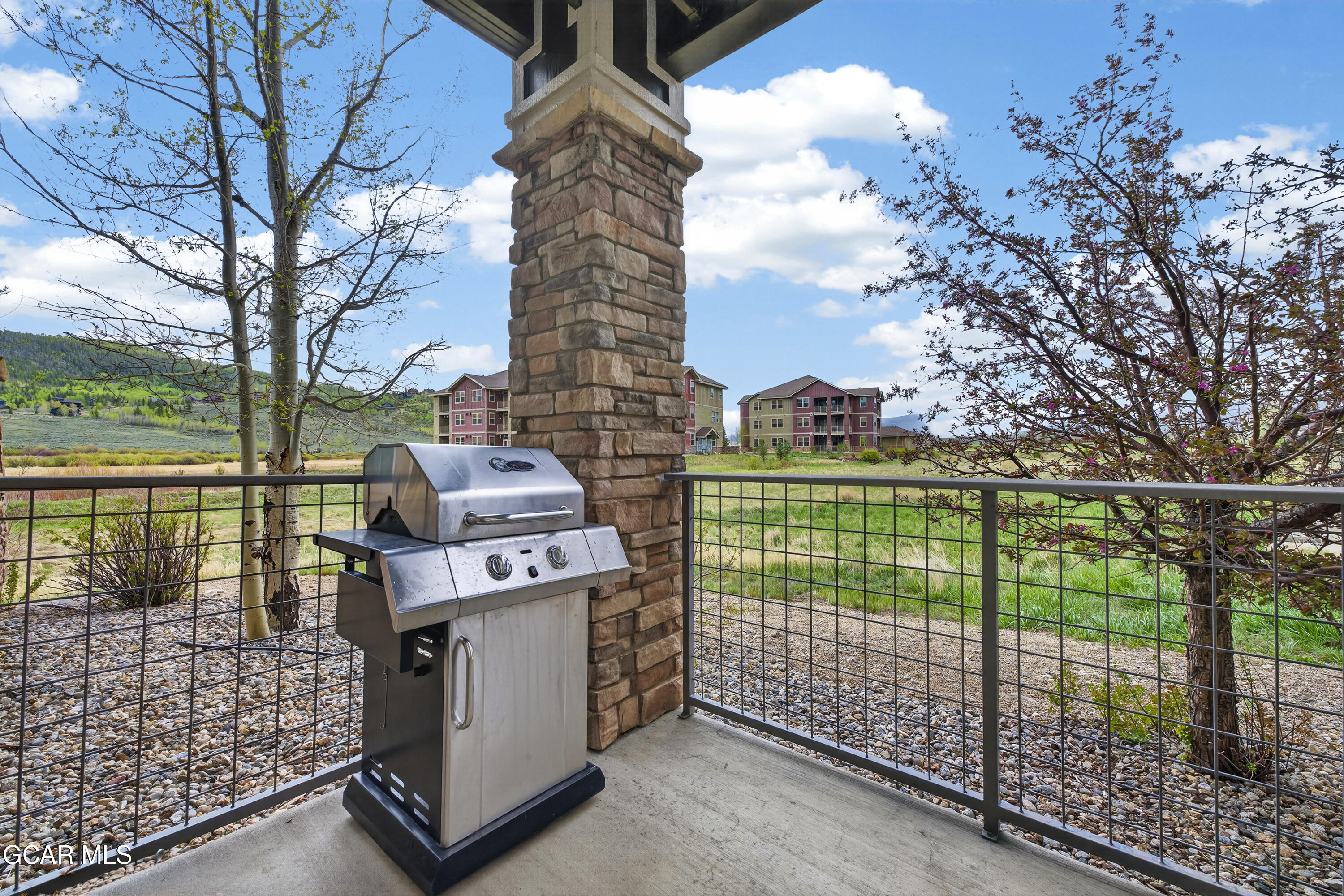 160 Village Granby CO 80446