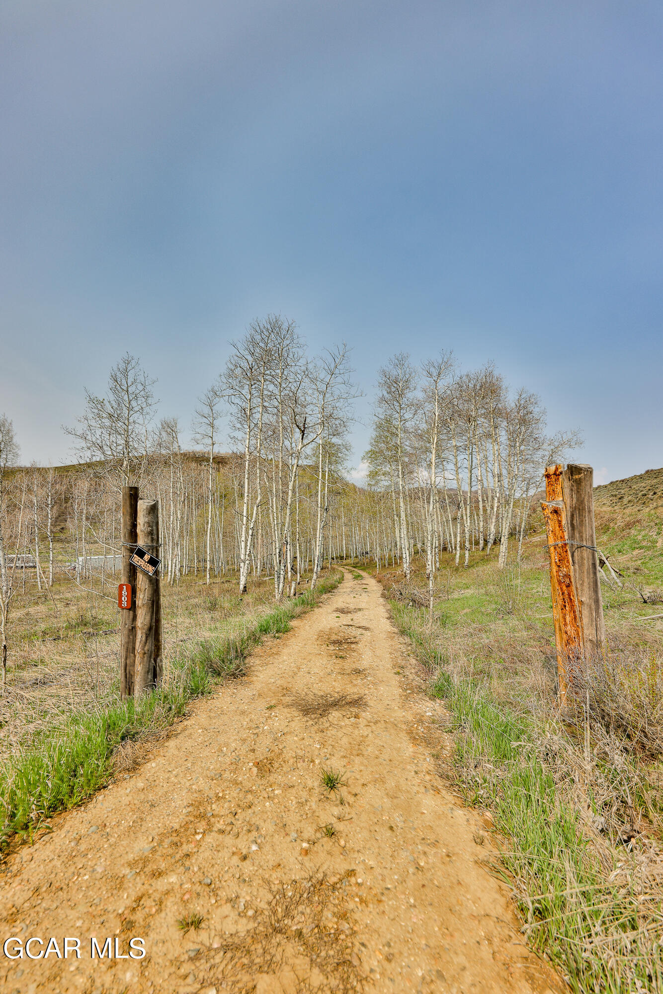 2611 &1903 GCR 41 Granby CO 80446