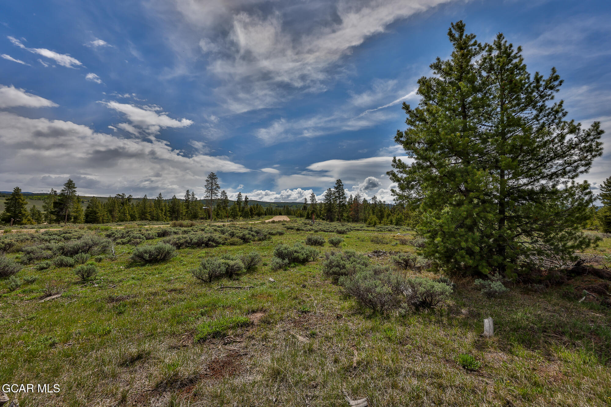 1086 GCR 6236n Granby CO 80446