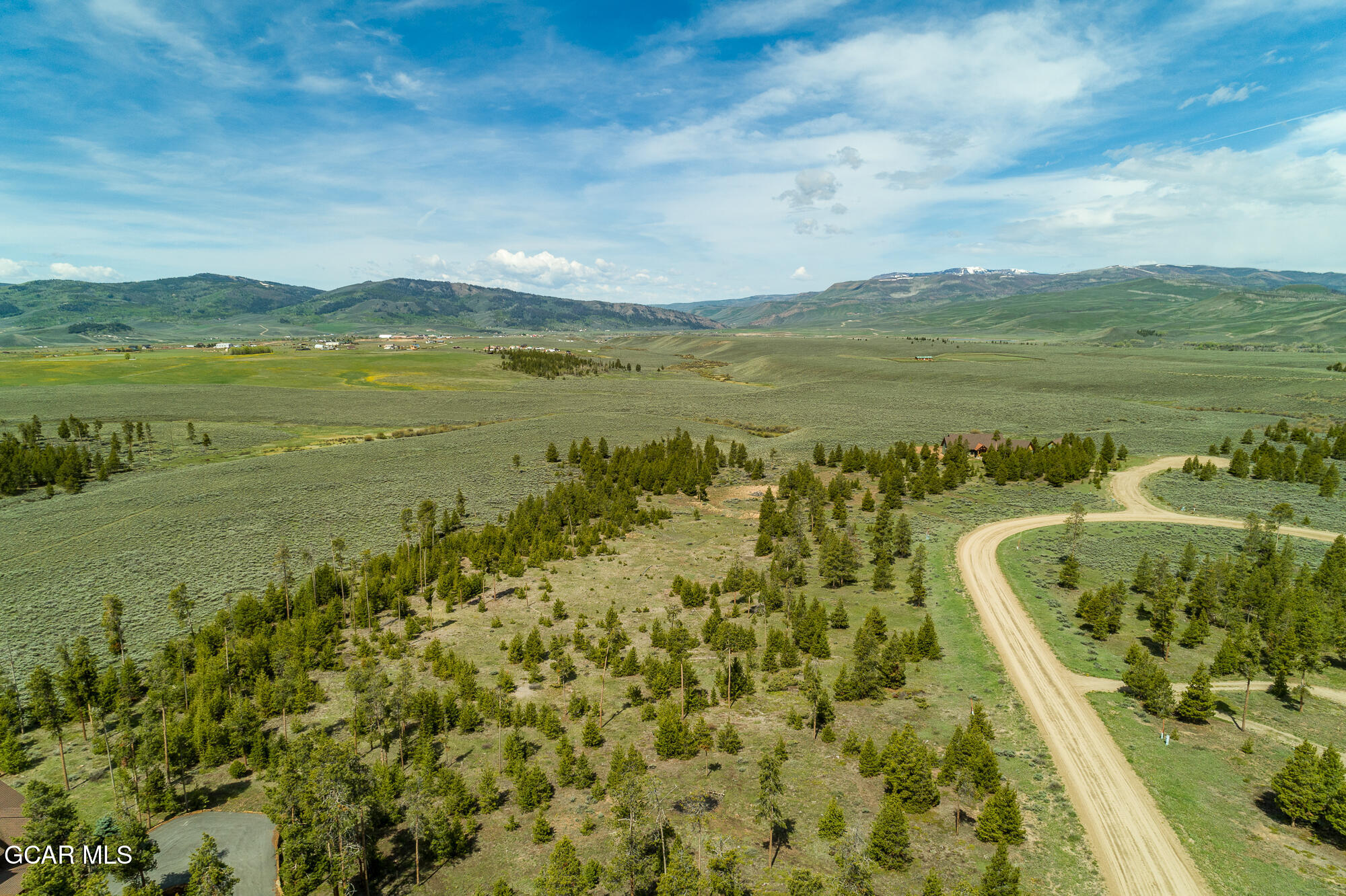1086 GCR 6236n Granby CO 80446