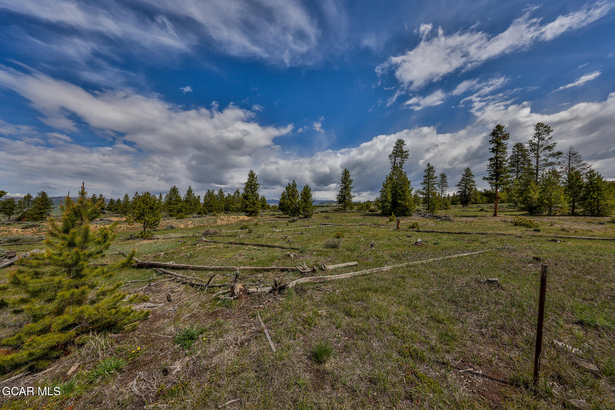 1086 GCR 6236n Granby CO 80446