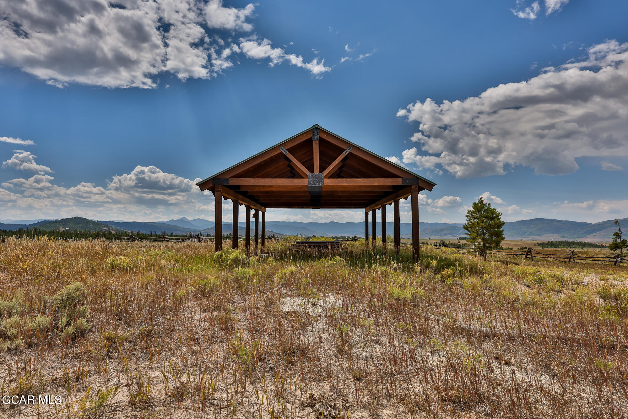 1086 GCR 6236n Granby CO 80446