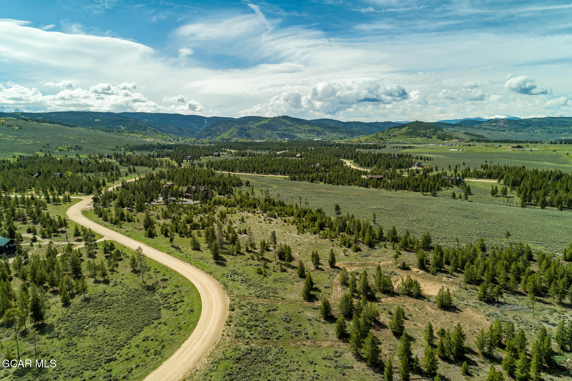 1086 GCR 6236n Granby CO 80446