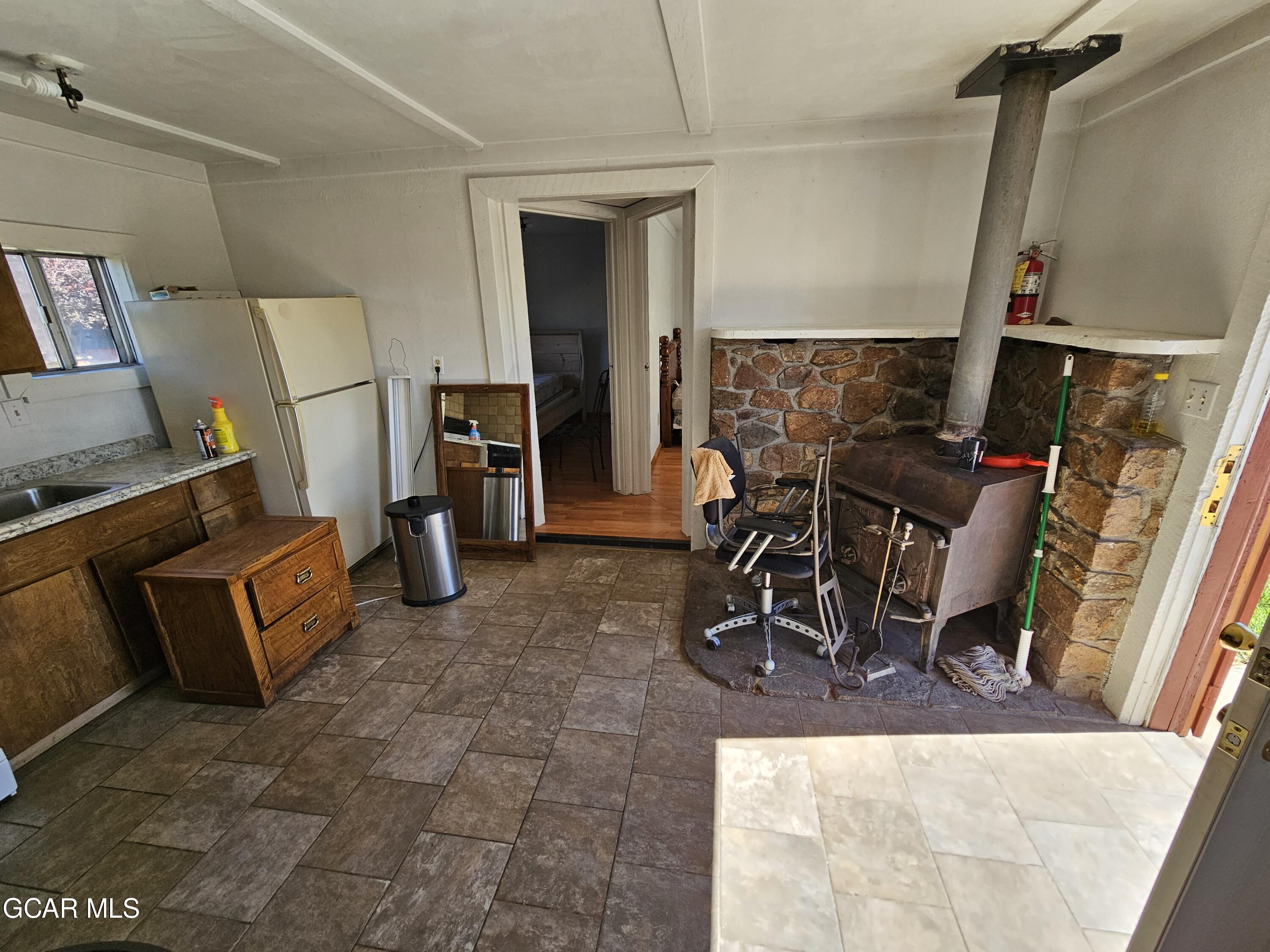 284, 318 GCR 309 Parshall CO 80468