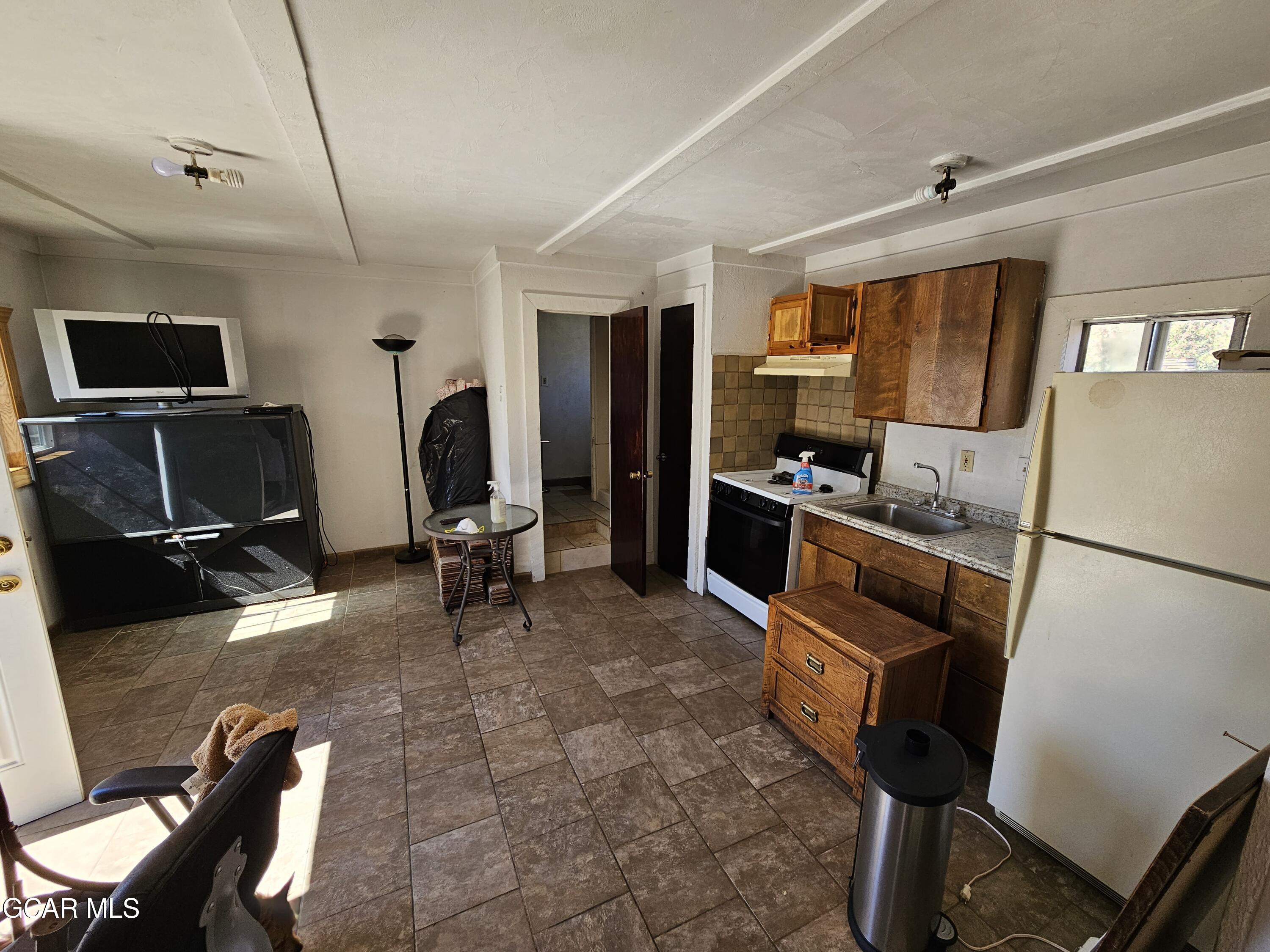 284, 318 GCR 309 Parshall CO 80468