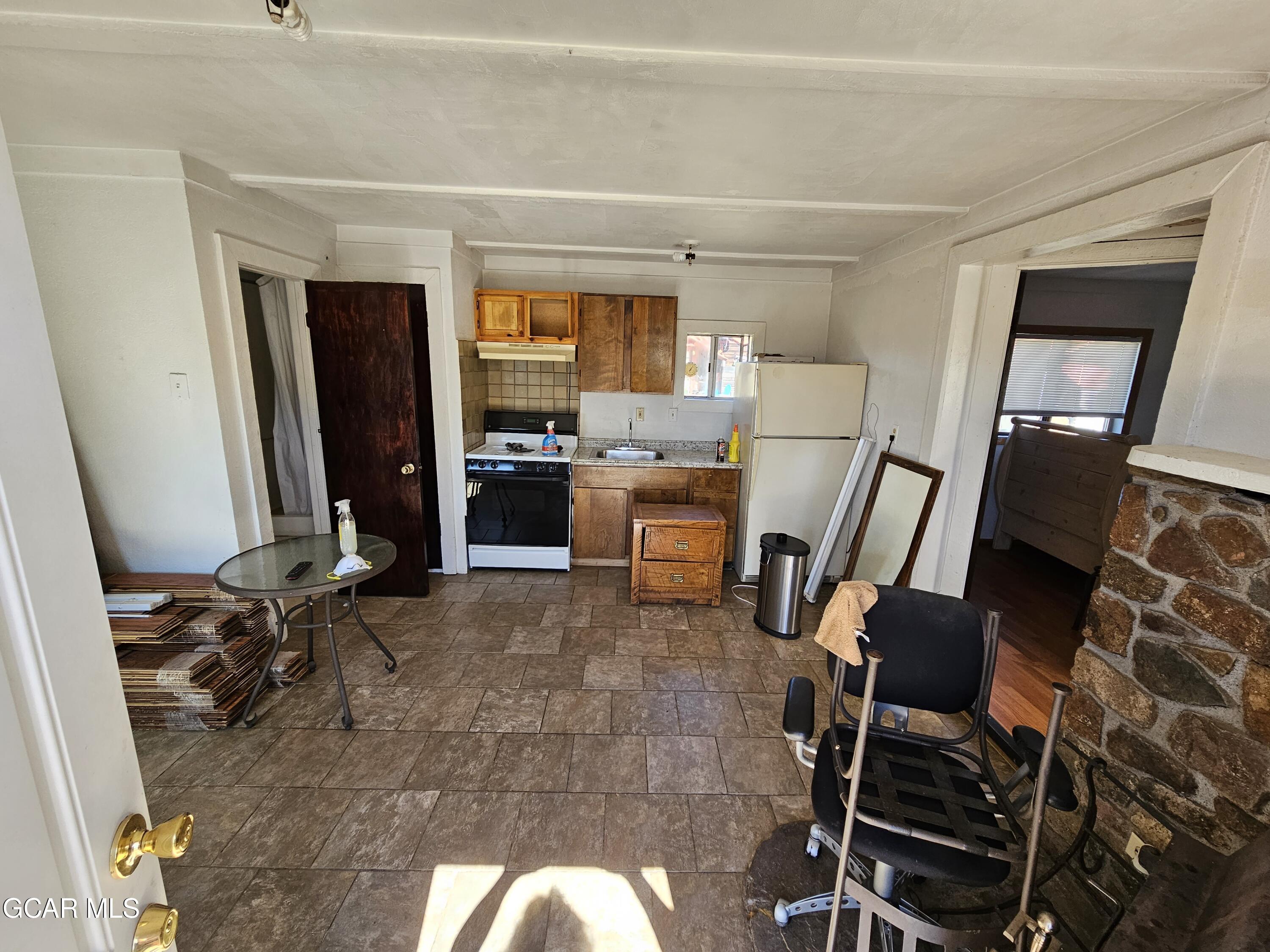 284, 318 GCR 309 Parshall CO 80468