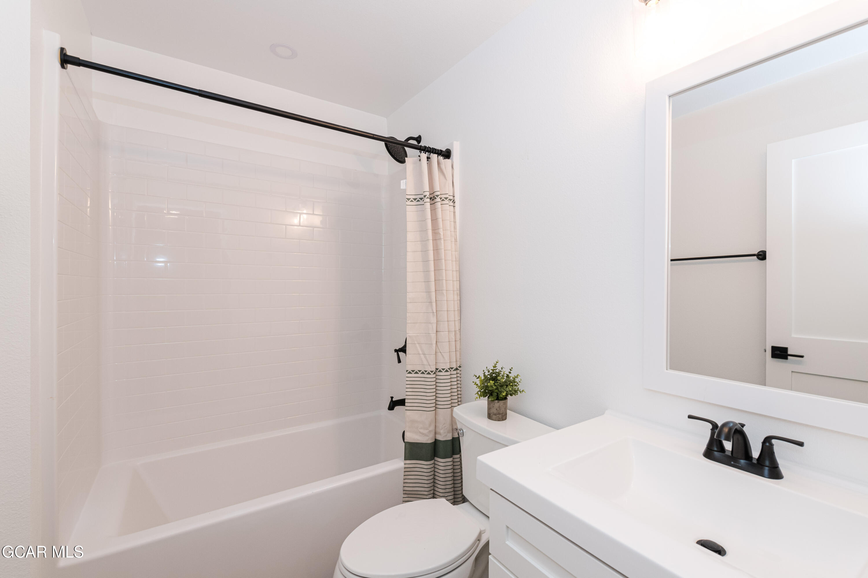 12 Hackamore Granby CO 80446