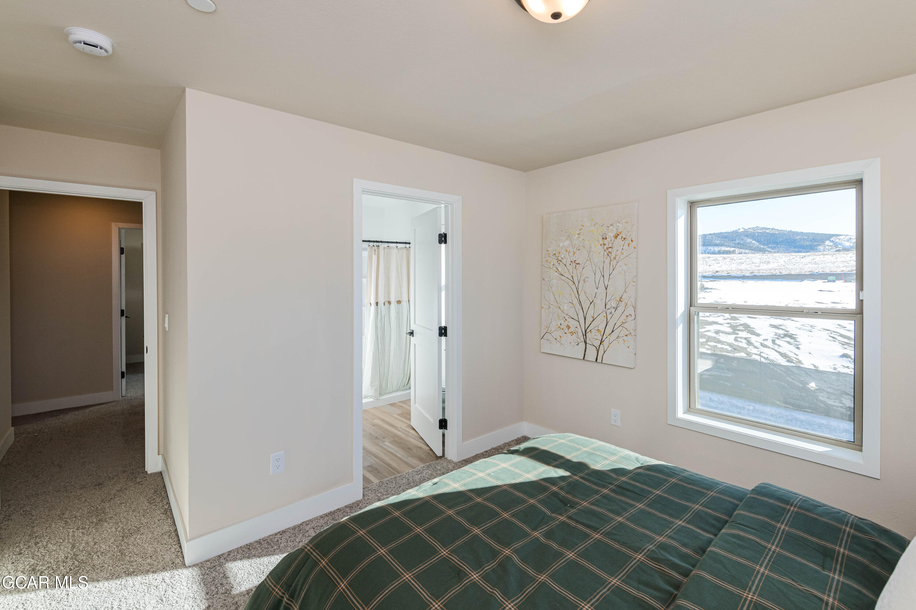 12 Hackamore Granby CO 80446