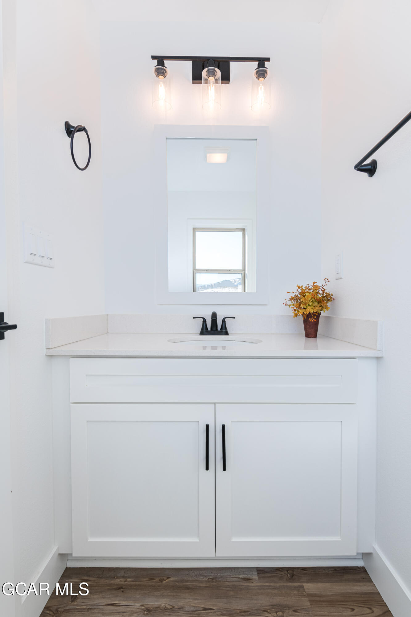 12 Hackamore Granby CO 80446