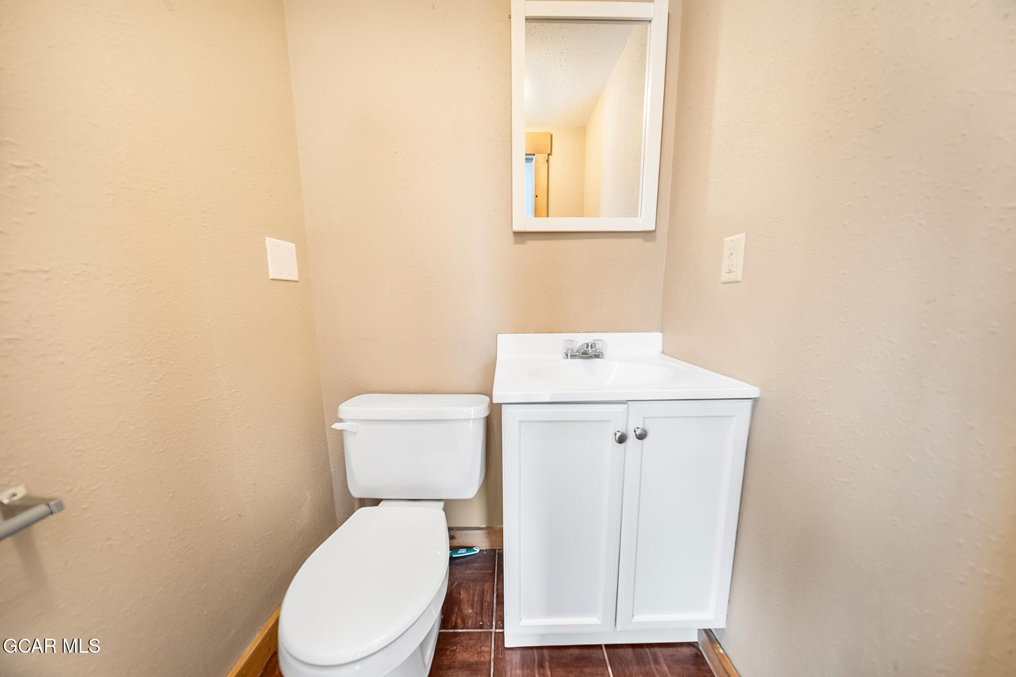 207 & 209 Grand Avenue Hot Sulphur Springs CO 80451