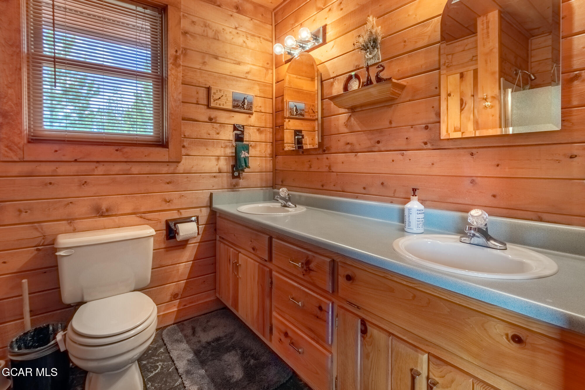 568 GCR 490 Grand Lake CO 80447