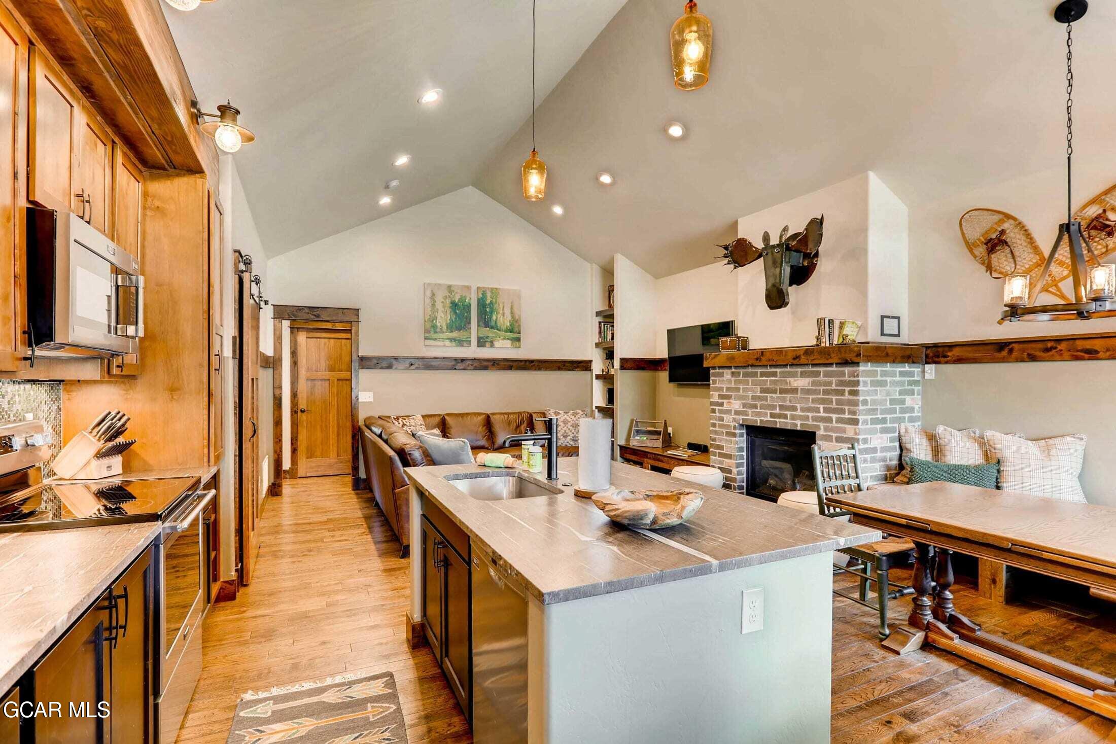 909 Park Avenue Grand Lake CO 80447