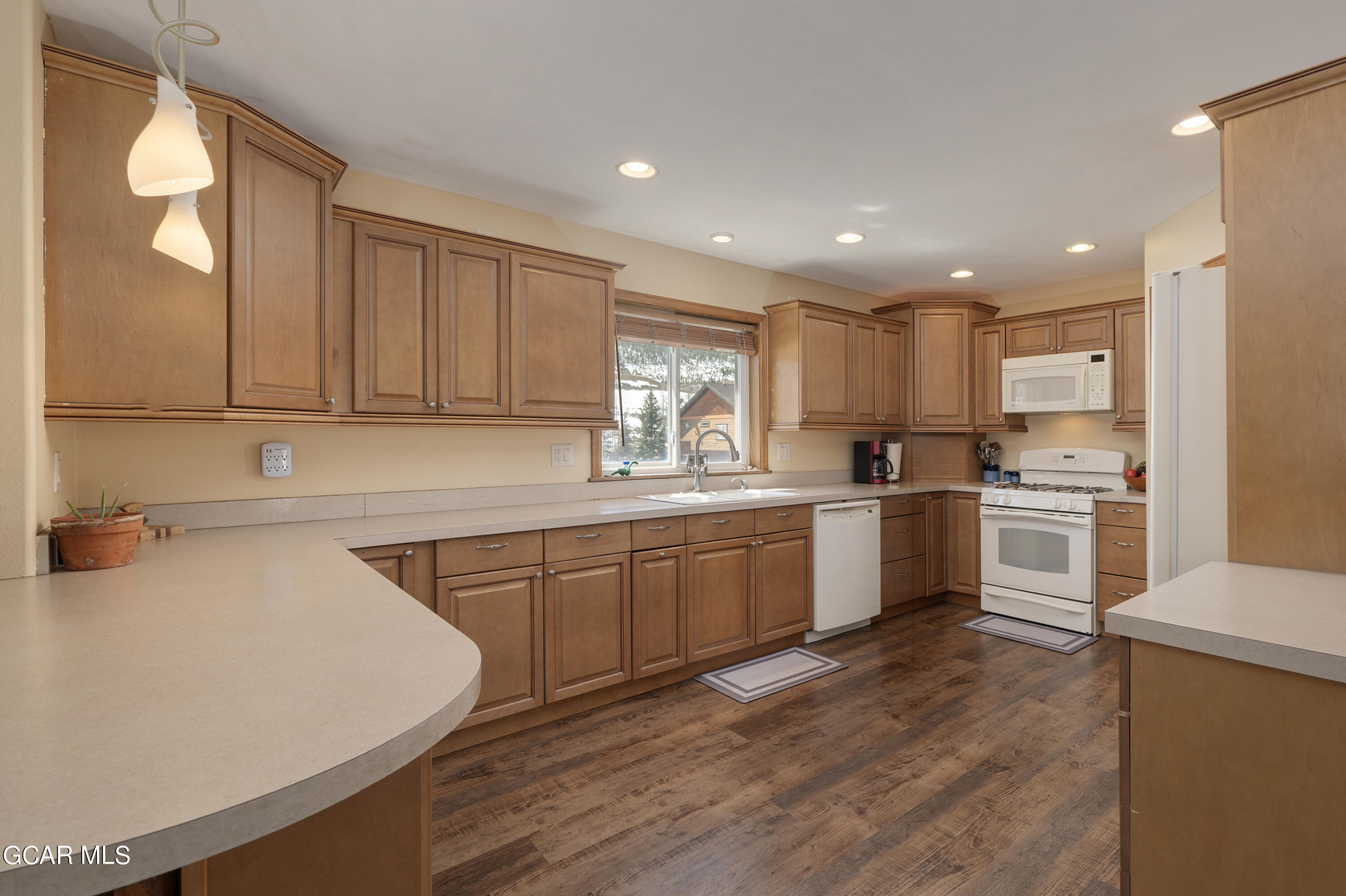516 East Moffat Avenue Hot Sulphur Springs CO 80451