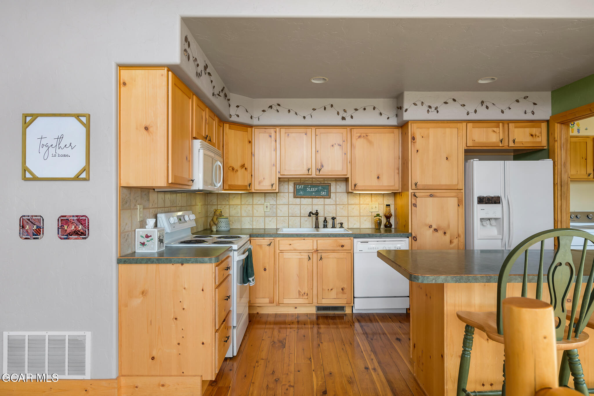 62 GCR 897 Granby CO 80446