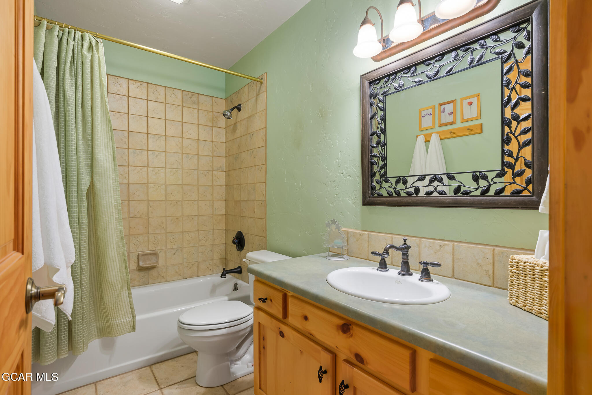 62 GCR 897 Granby CO 80446