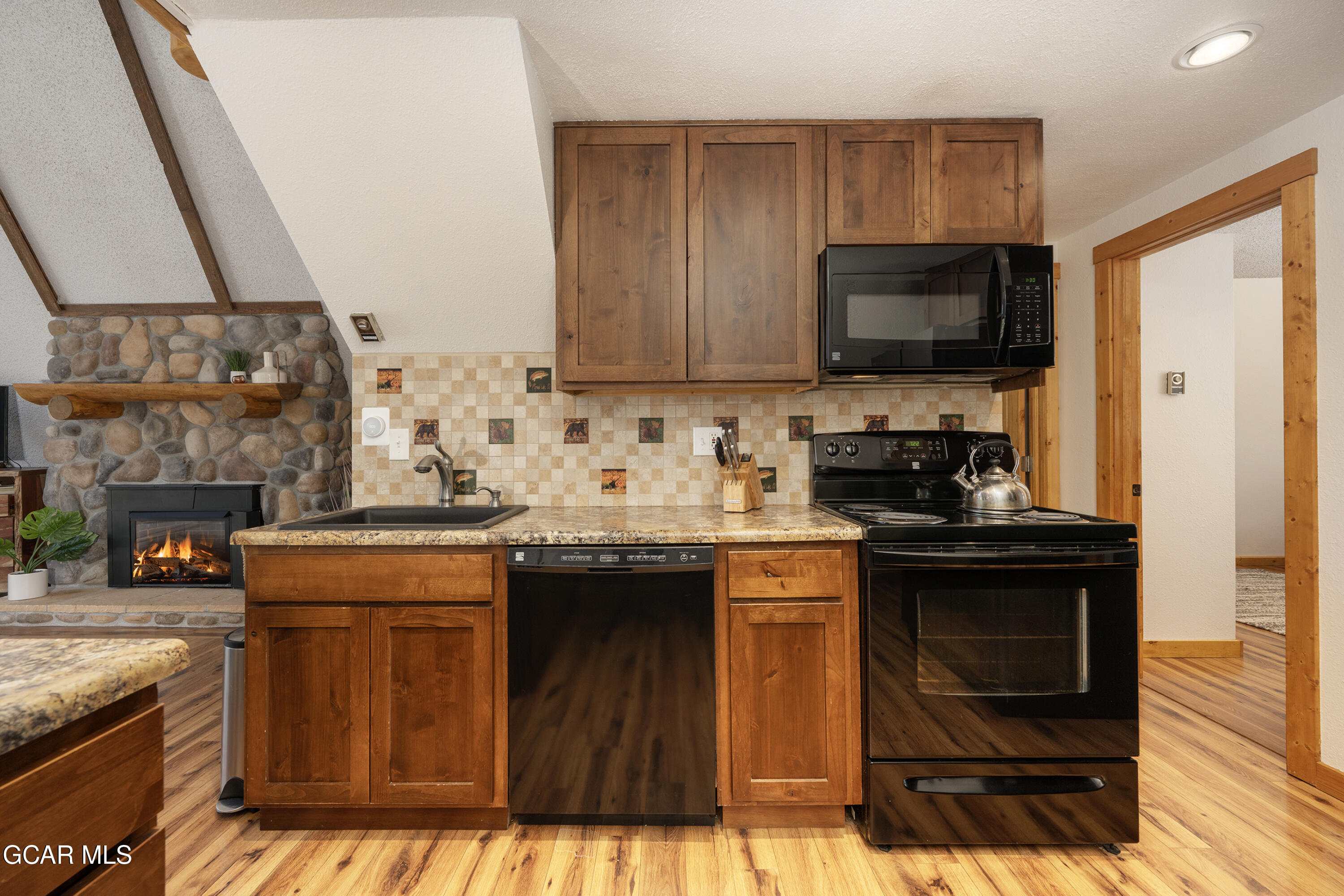 1080 GCR 49 / Western Road Grand Lake CO 80447