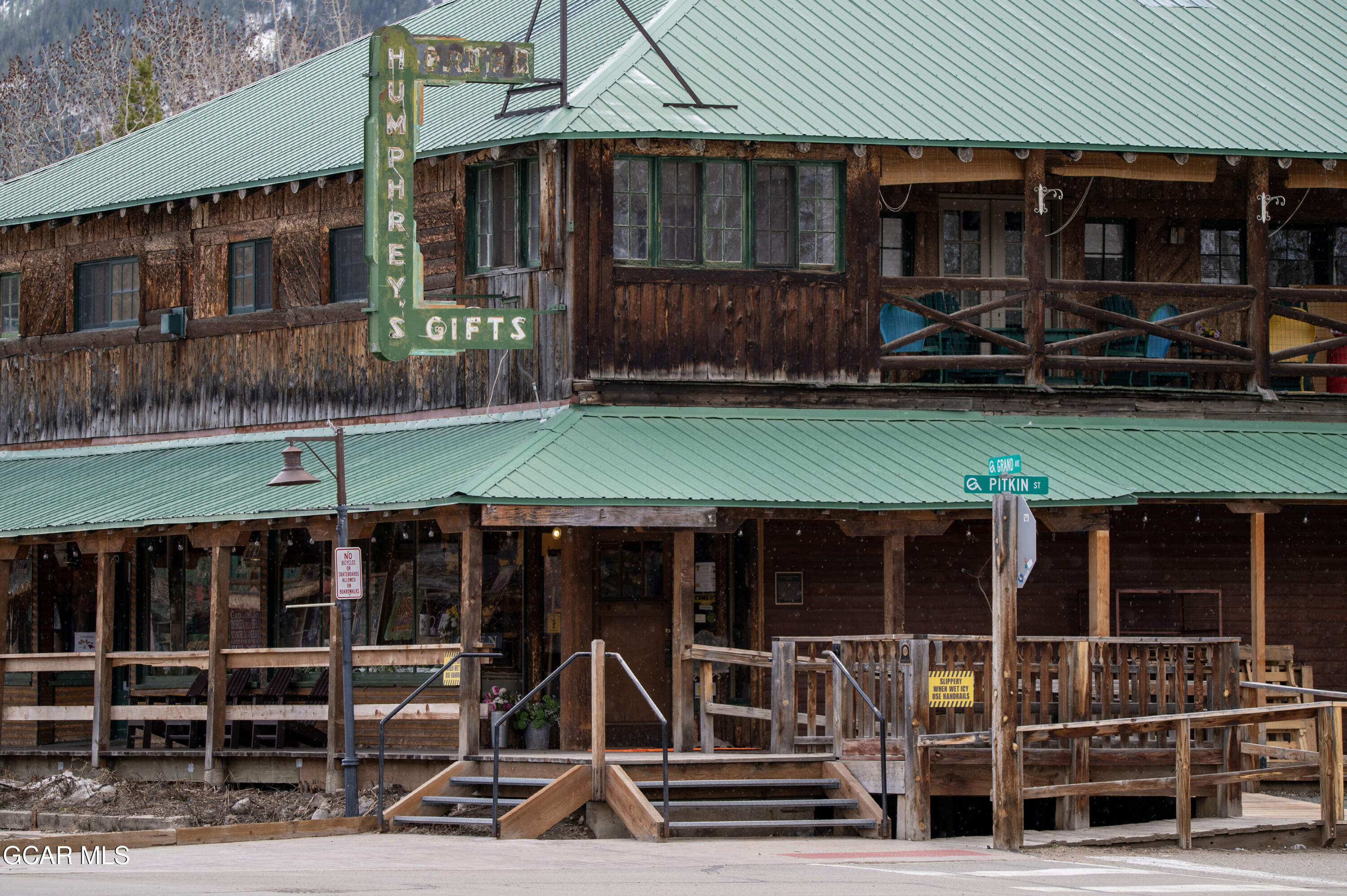 1080 GCR 49 / Western Road Grand Lake CO 80447