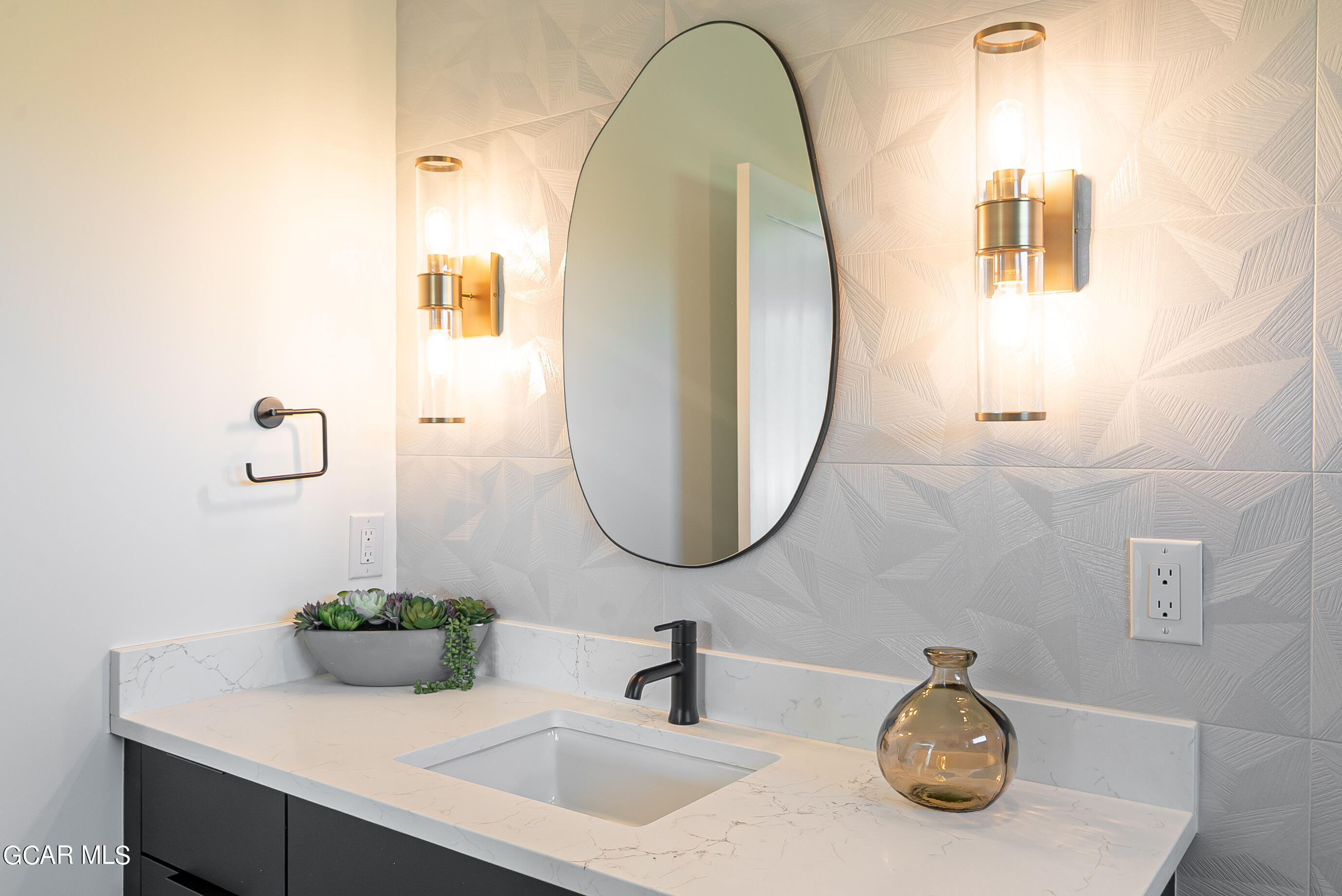 1070 GCR 8 Fraser CO 80442