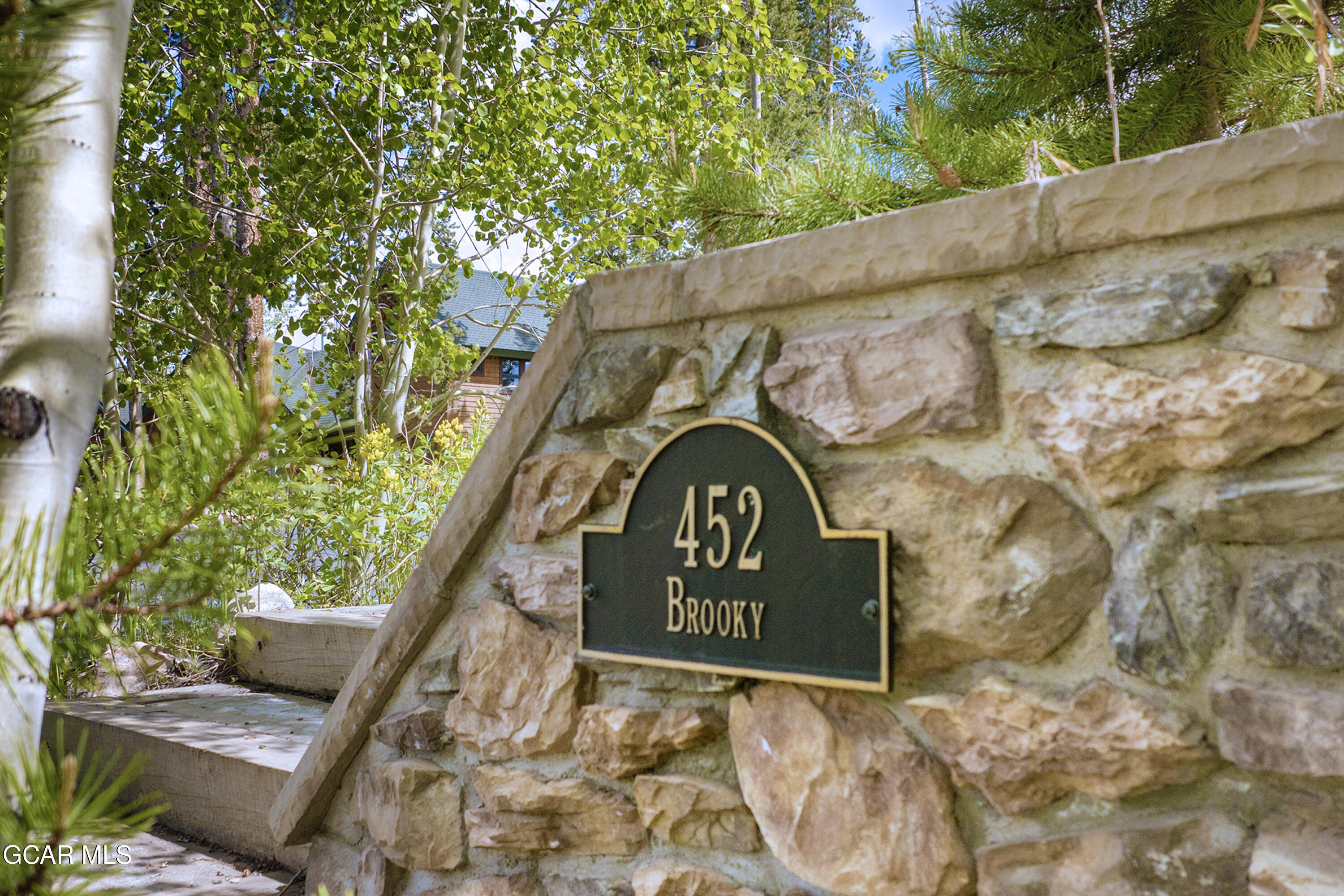 452 GCR 835 Fraser CO 80442