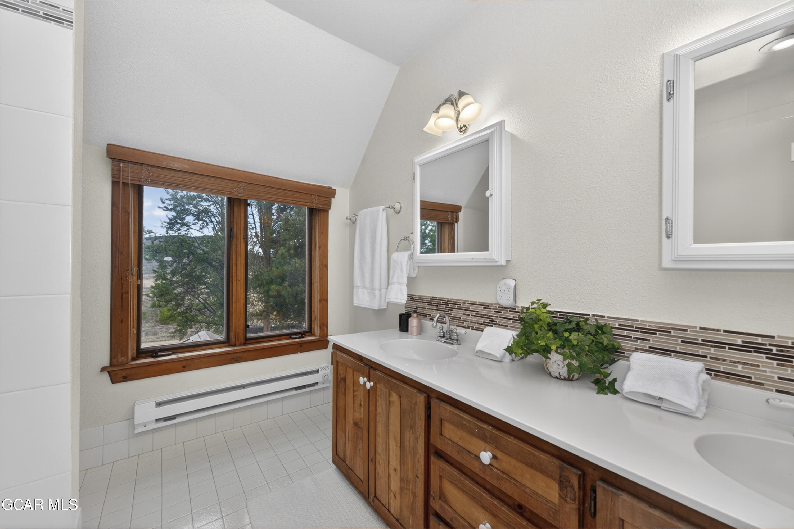 156 GCR 410 Granby CO 80446