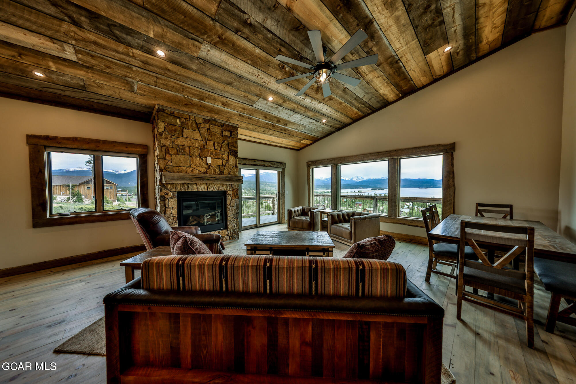 128 GCR 4034 Grand Lake CO 80447