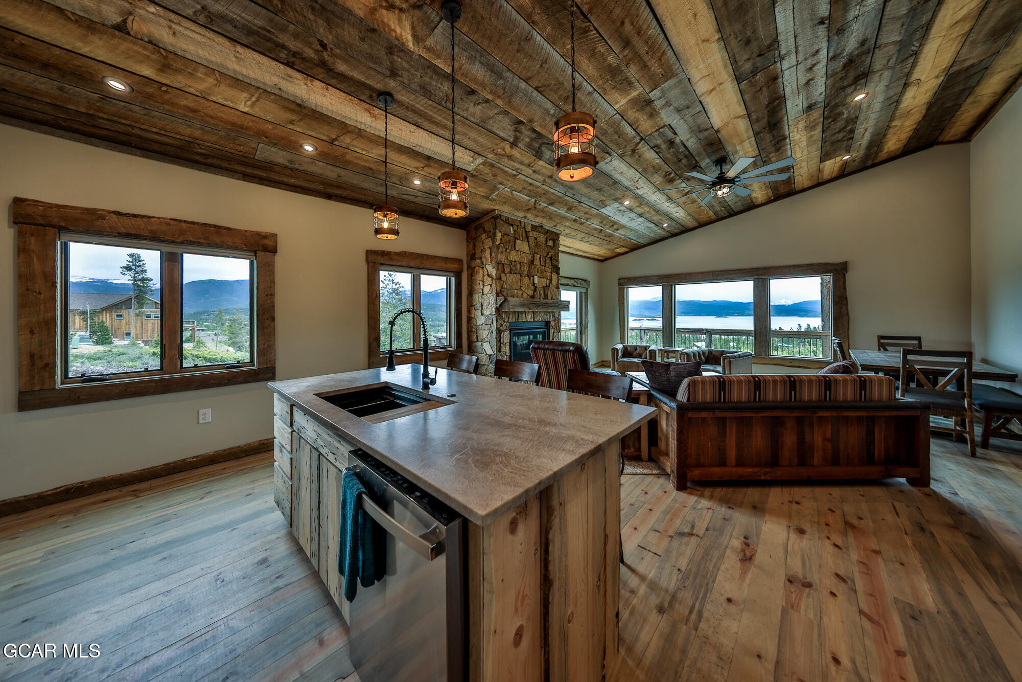 128 GCR 4034 Grand Lake CO 80447