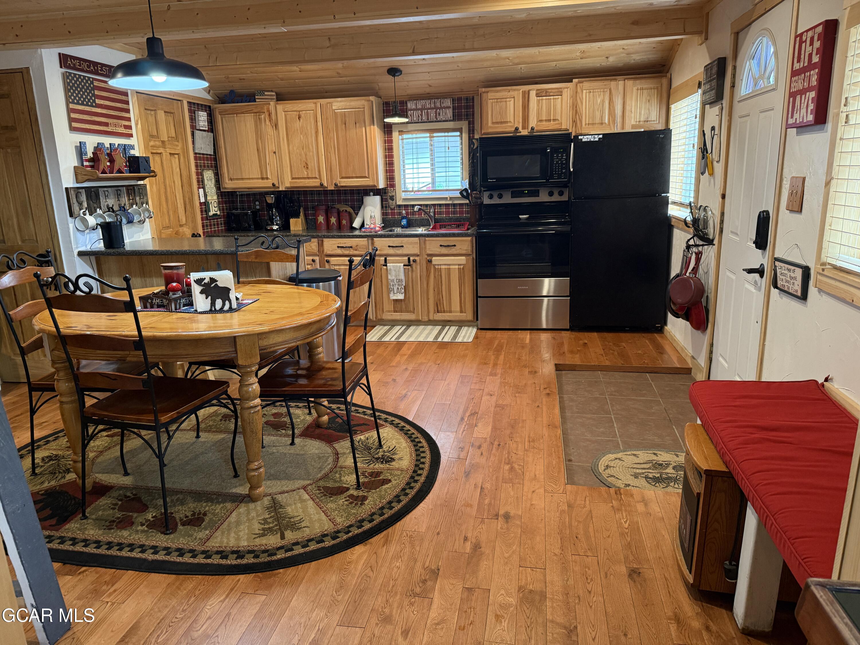 81 GCR 461 Grand Lake CO 80447