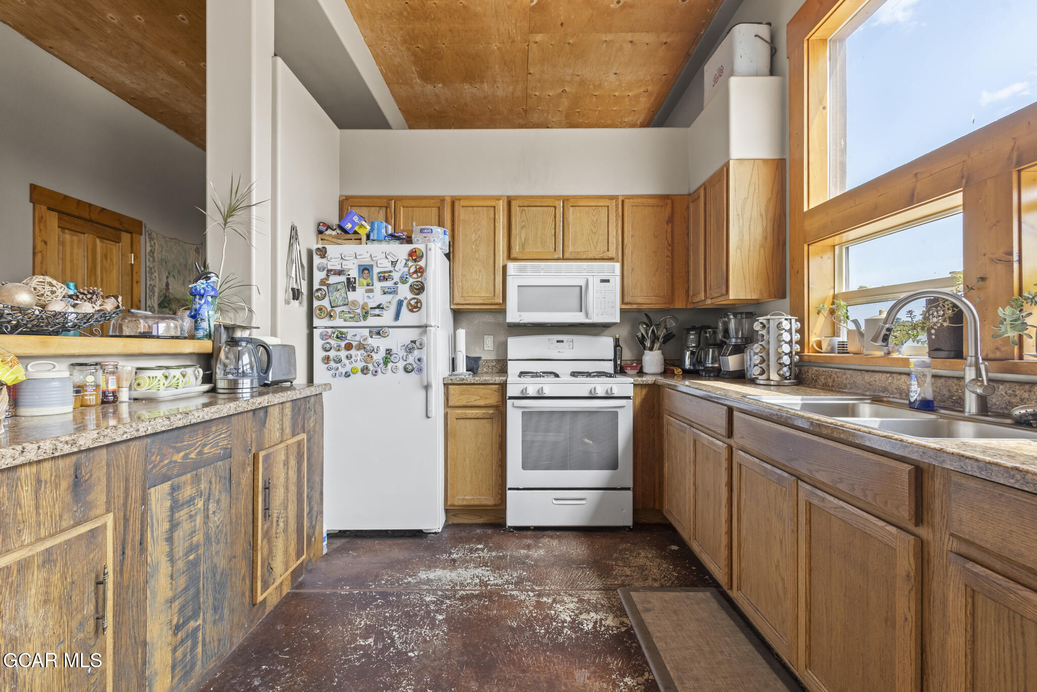 56 GCR 373 Parshall CO 80468