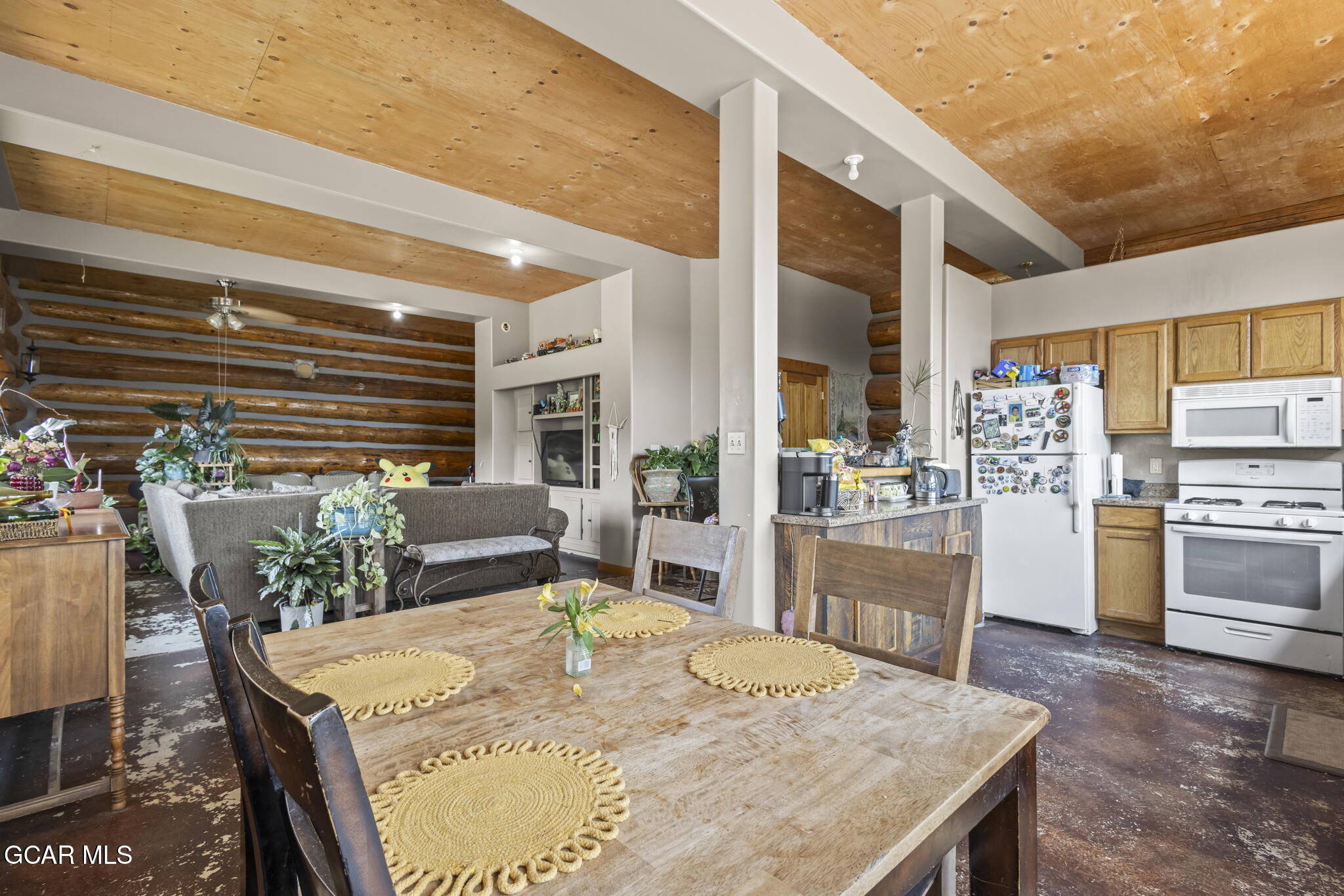 56 GCR 373 Parshall CO 80468