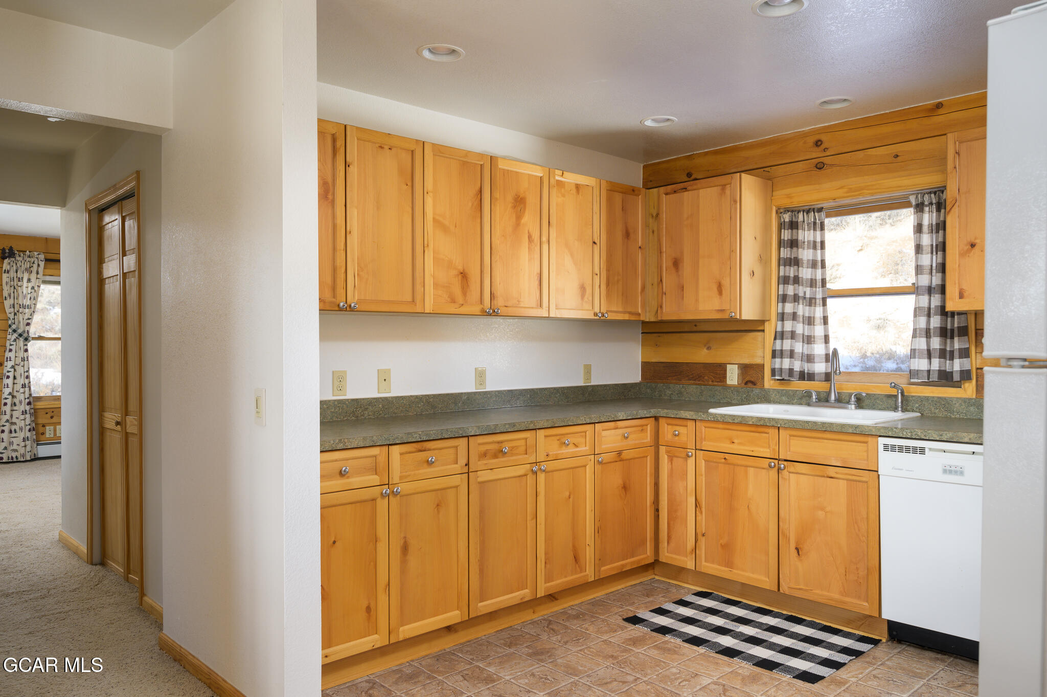 1528 GCR 2416 Kremmling CO 80459