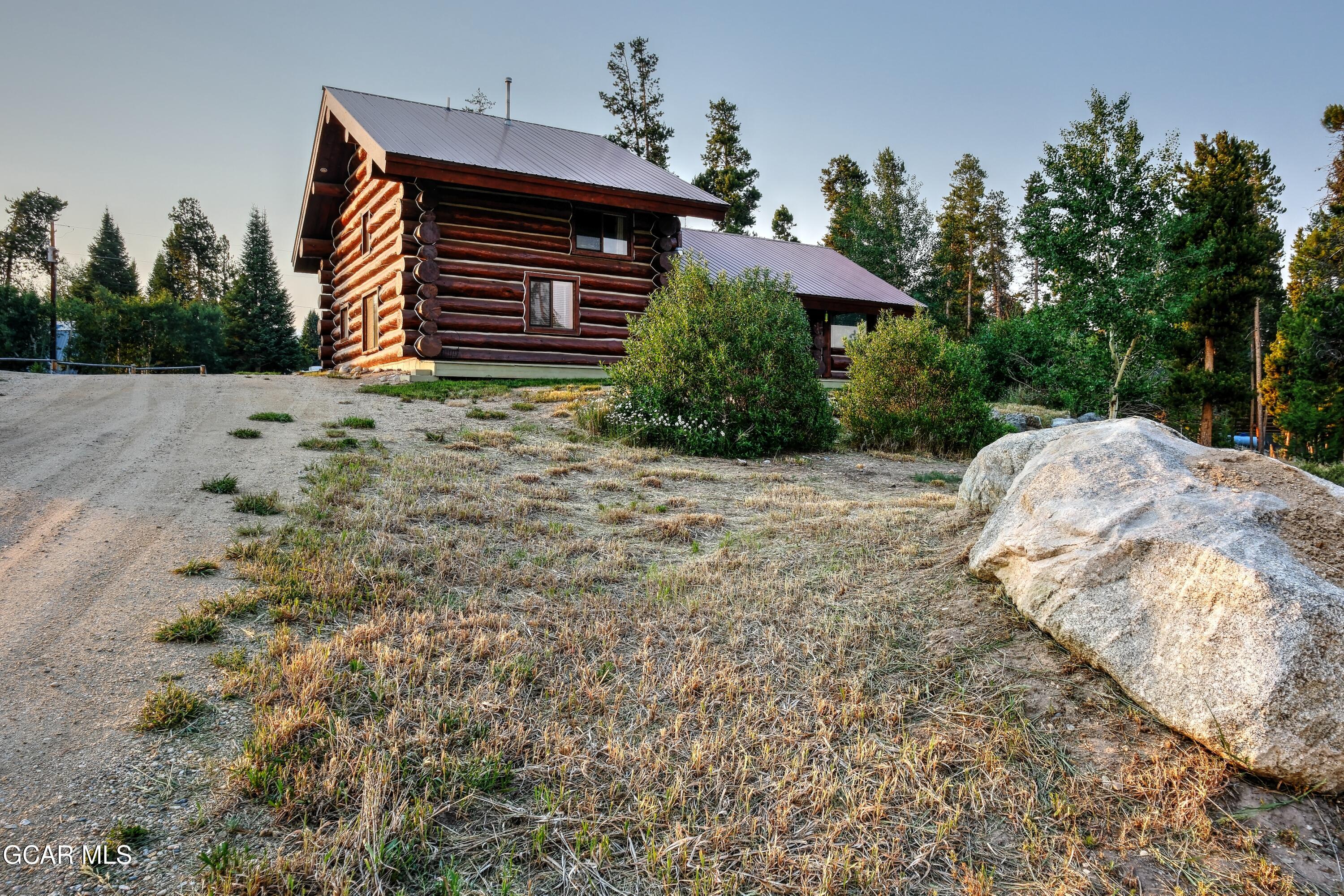 583 GCR 647 Grand Lake CO 80447