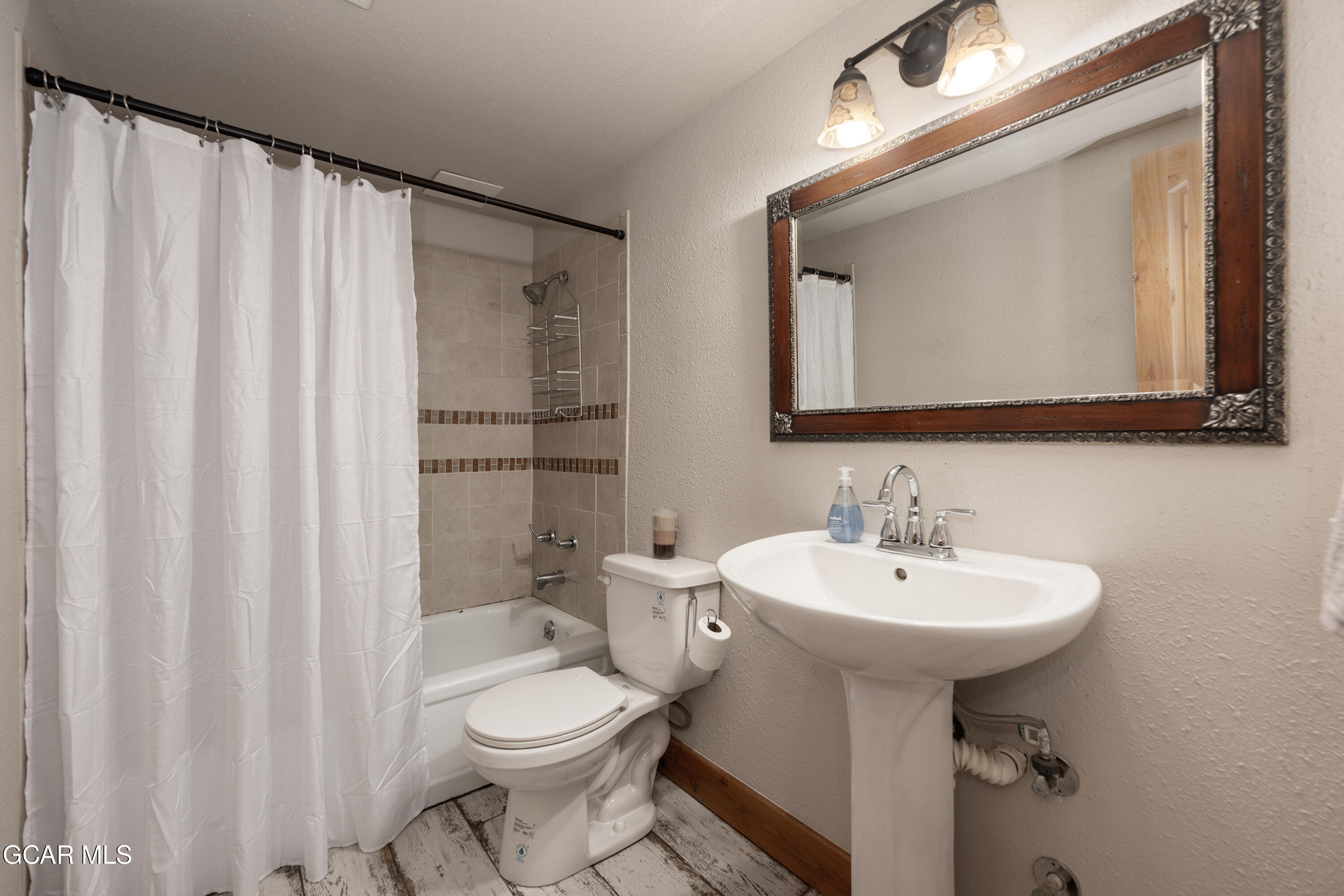 711 GCR 4980 Grand Lake CO 80447