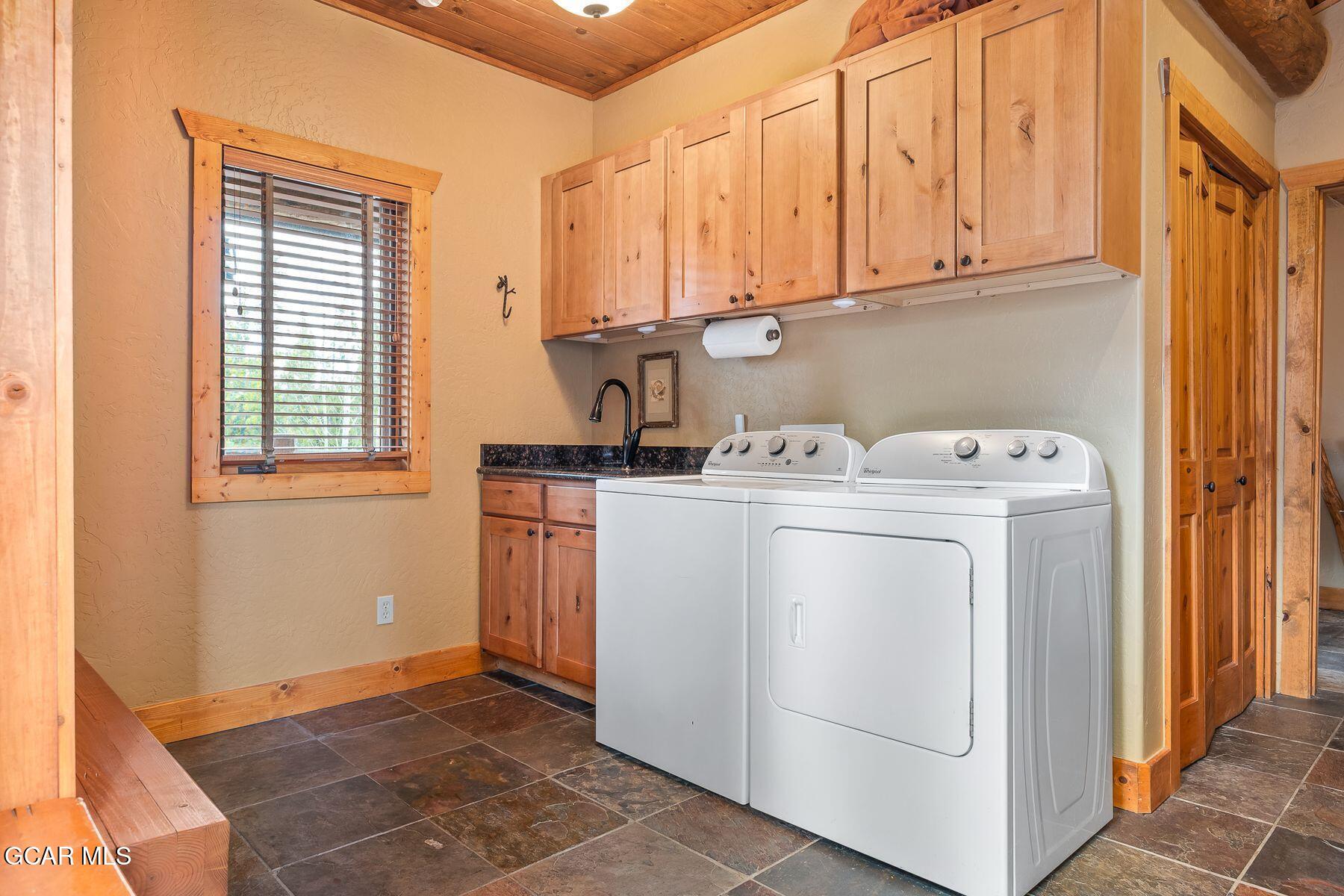 211 GCR 6428 Grand Lake CO 80447