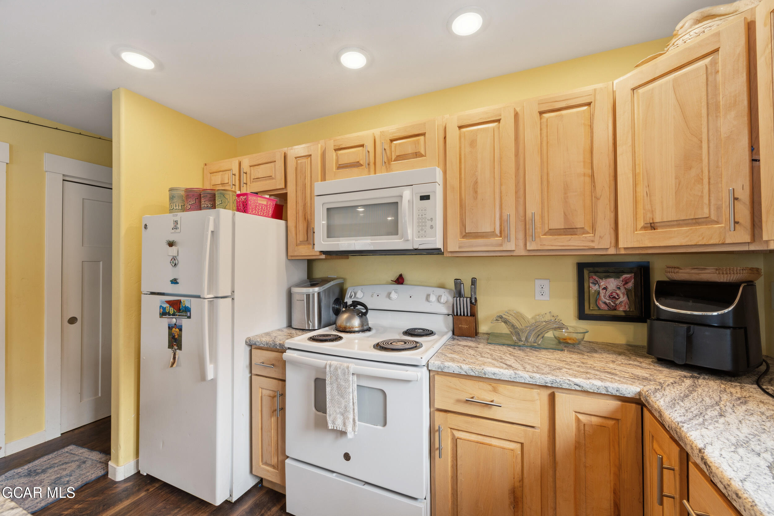 280 Nevava Street Hot Sulphur Springs CO 80451