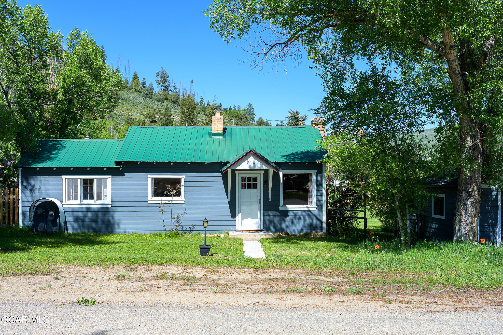 711 Maple Street Hot Sulphur Springs CO 80451