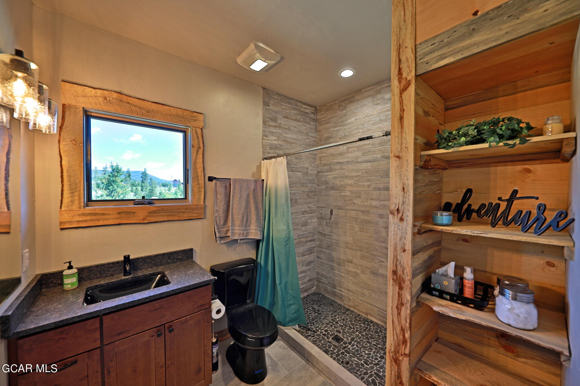 56 GCR 4035 Grand Lake CO 80447