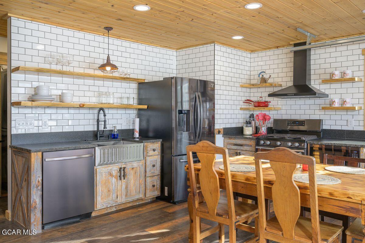 102 Edgewater Drive Granby CO 80446