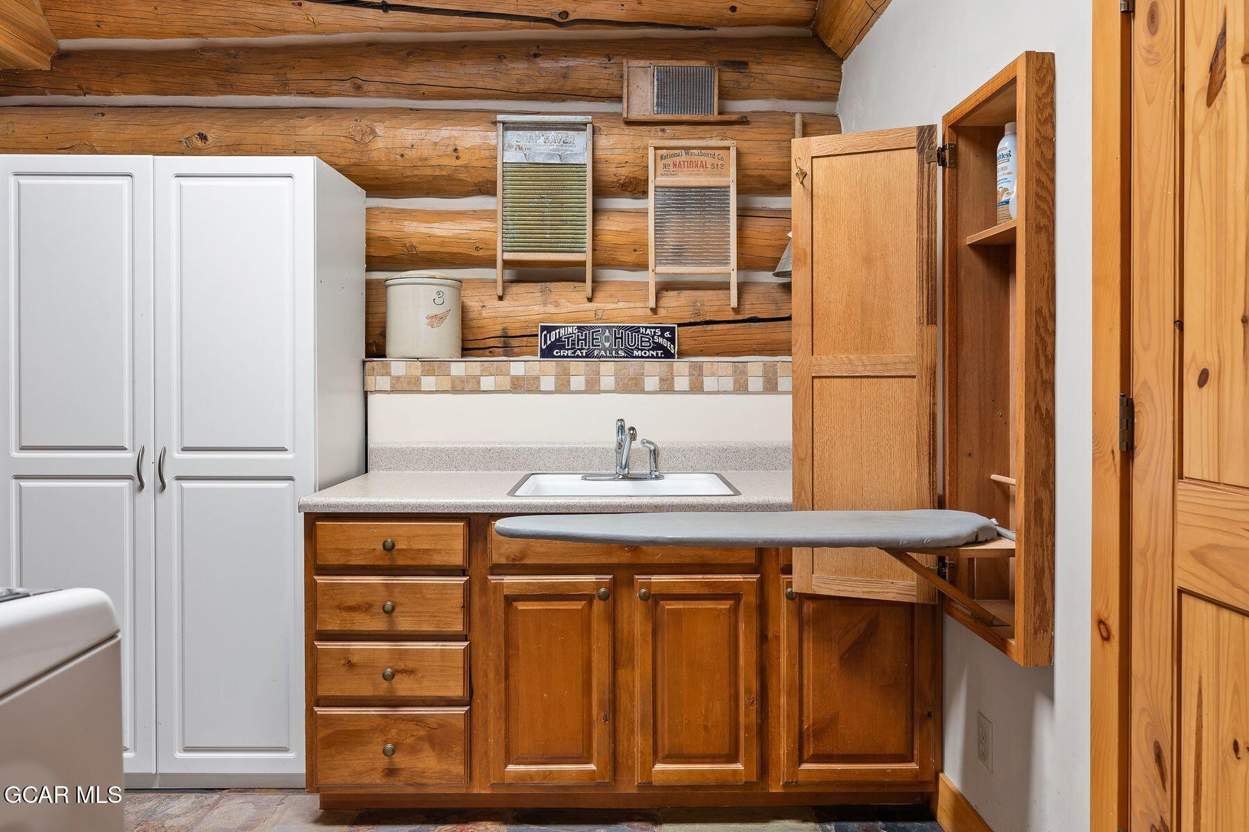 732 GCR 52 Granby CO 80446