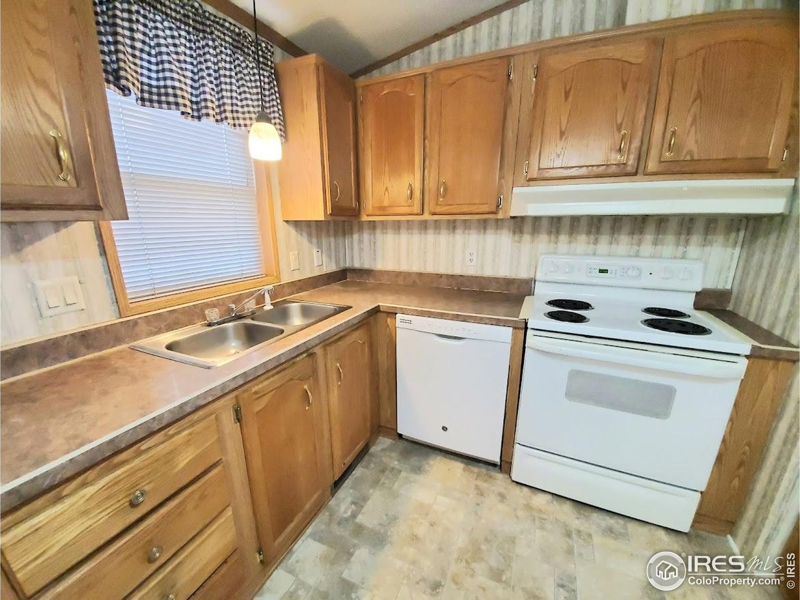 1166 Madison Avenue Loveland CO 80537