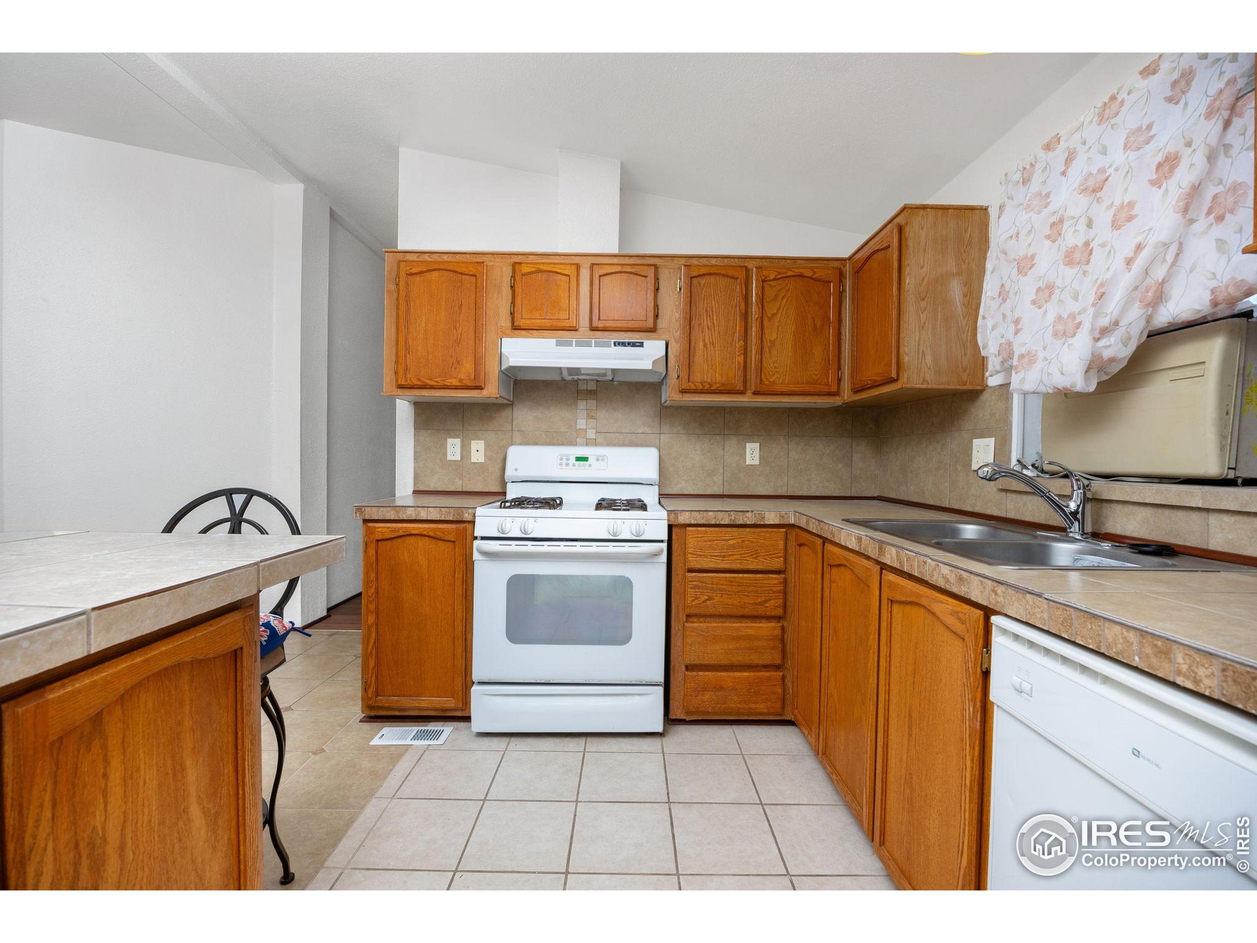 3291 Mammoth Longmont CO 80504