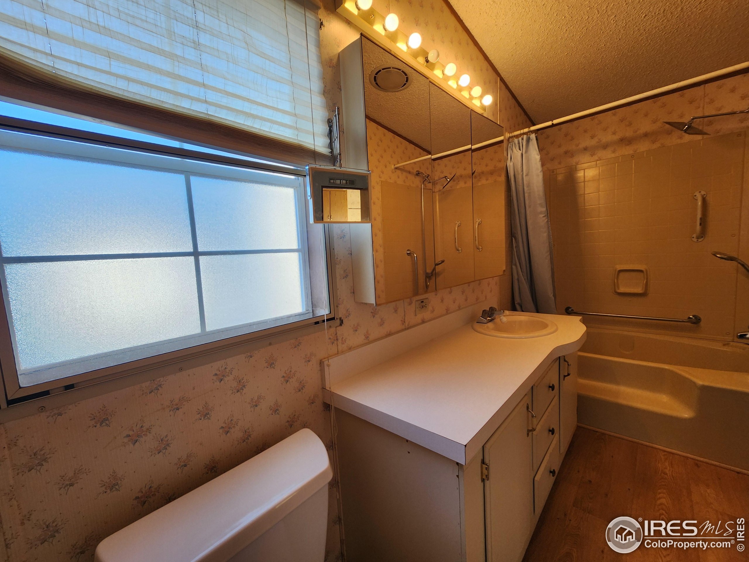 729 17th Avenue Longmont CO 80501