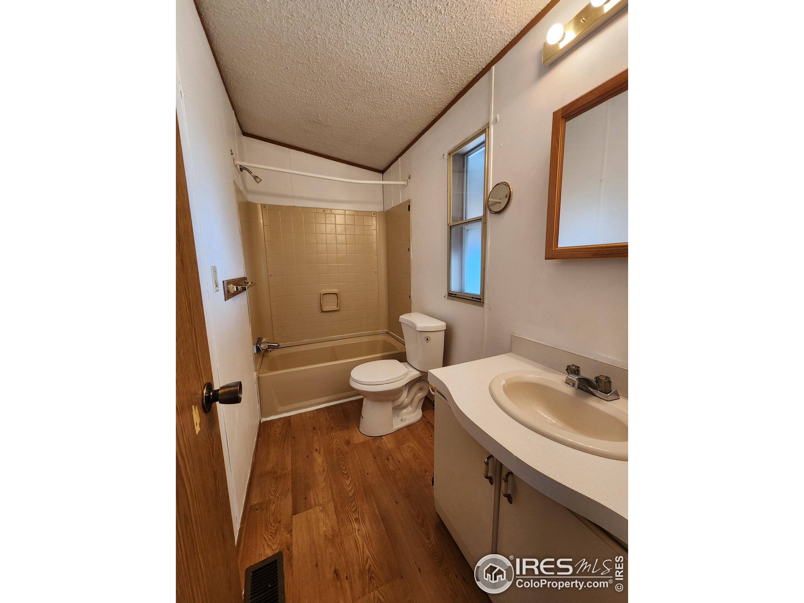 729 17th Avenue Longmont CO 80501