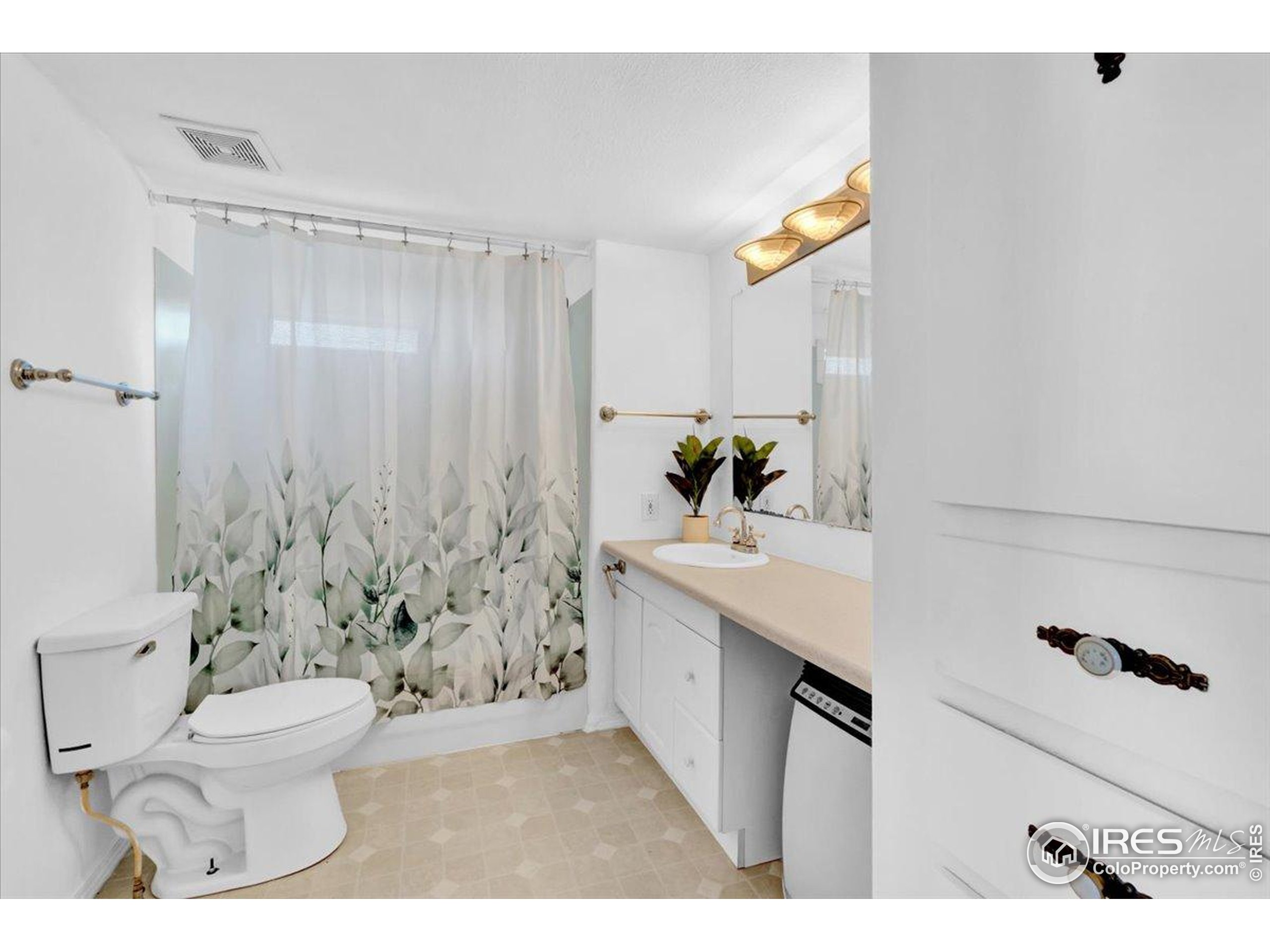 1400 S Collyer Street Longmont CO 80501