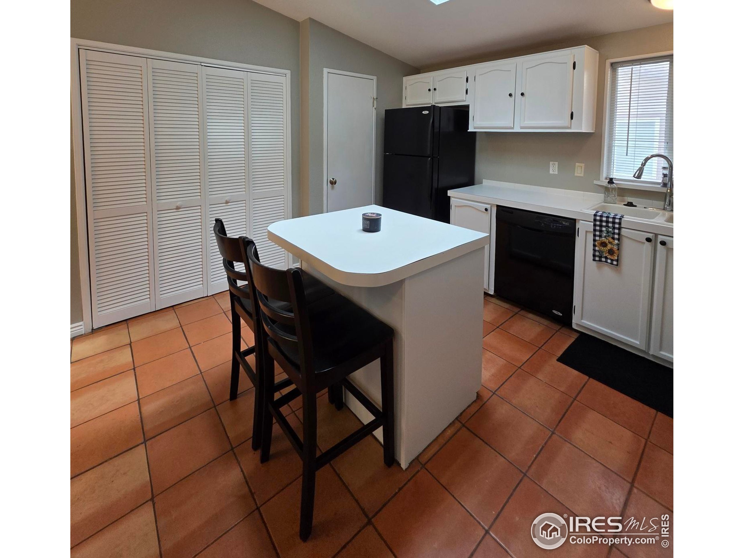 3272 N Rim Longmont CO 80504