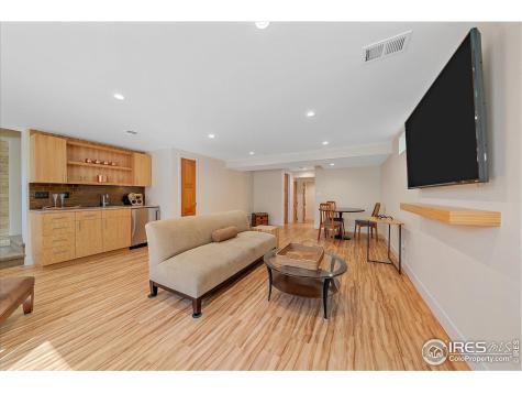 1930 S Newport Street Denver CO 80224